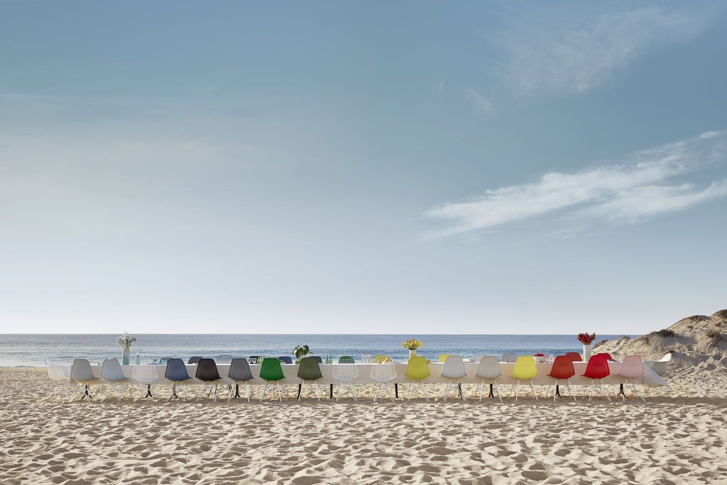 Eames Plastic Side Chair DSX Chair Vitra