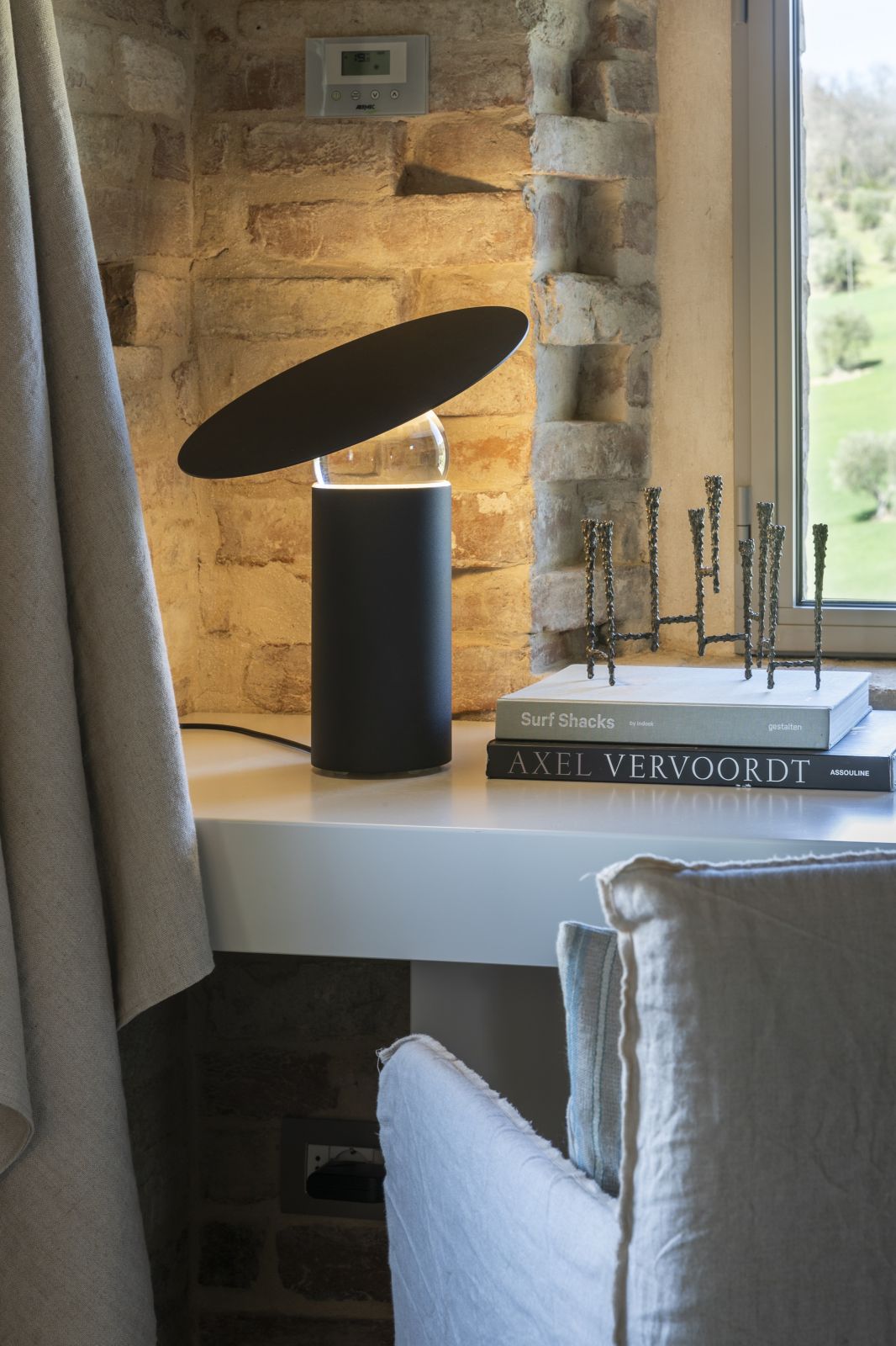 Era Table lamp white - small Mogg