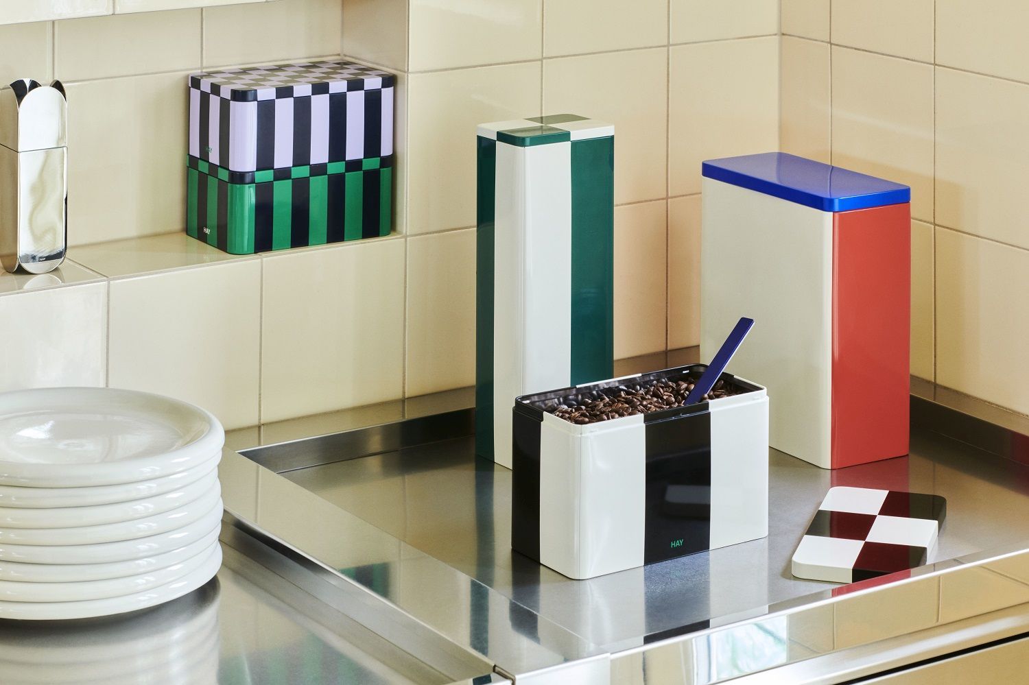 Tin Container Medium Black and off-white storage box Hay