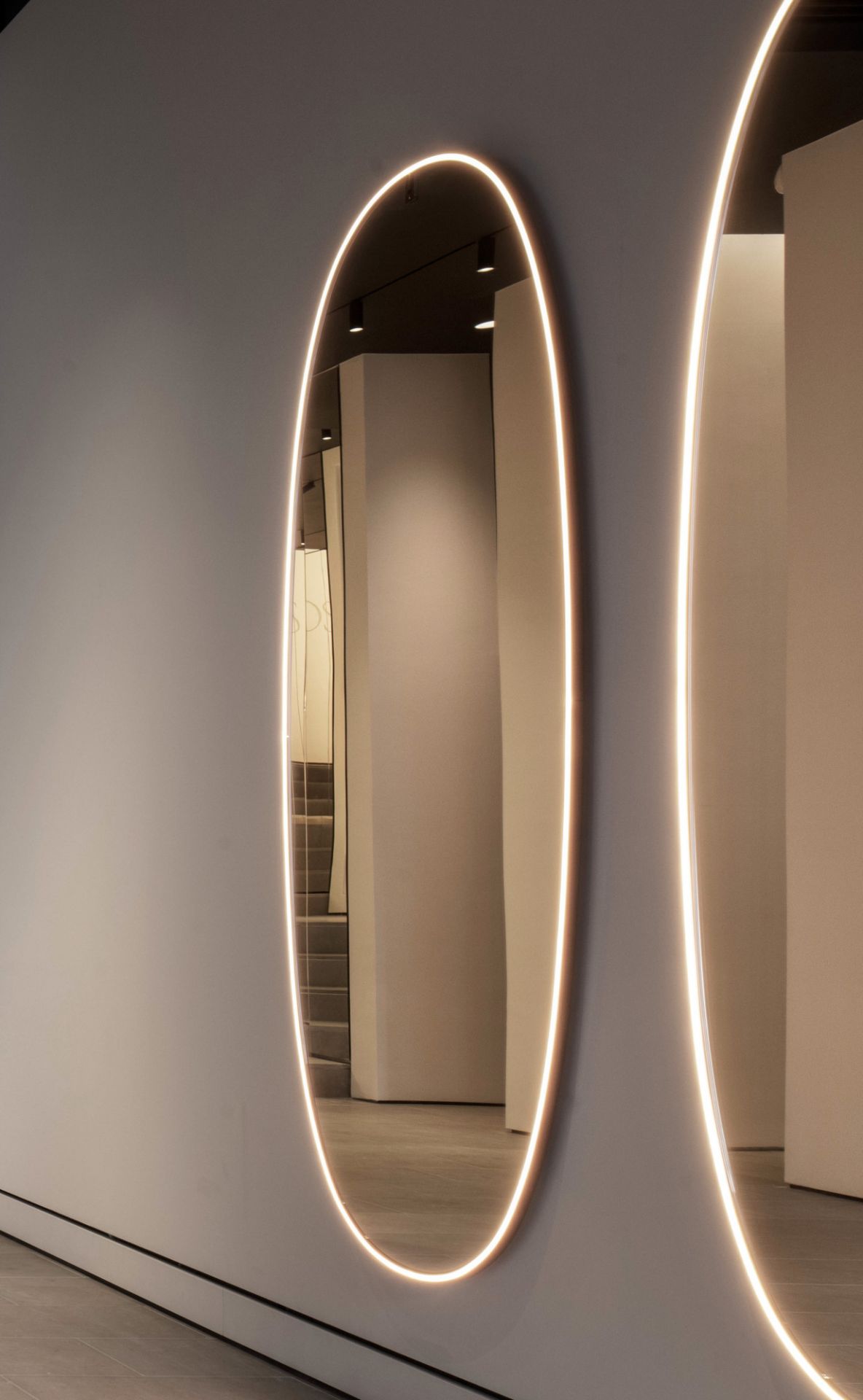 La Plus Belle Wall lamp / Light mirror Flos gold brushed