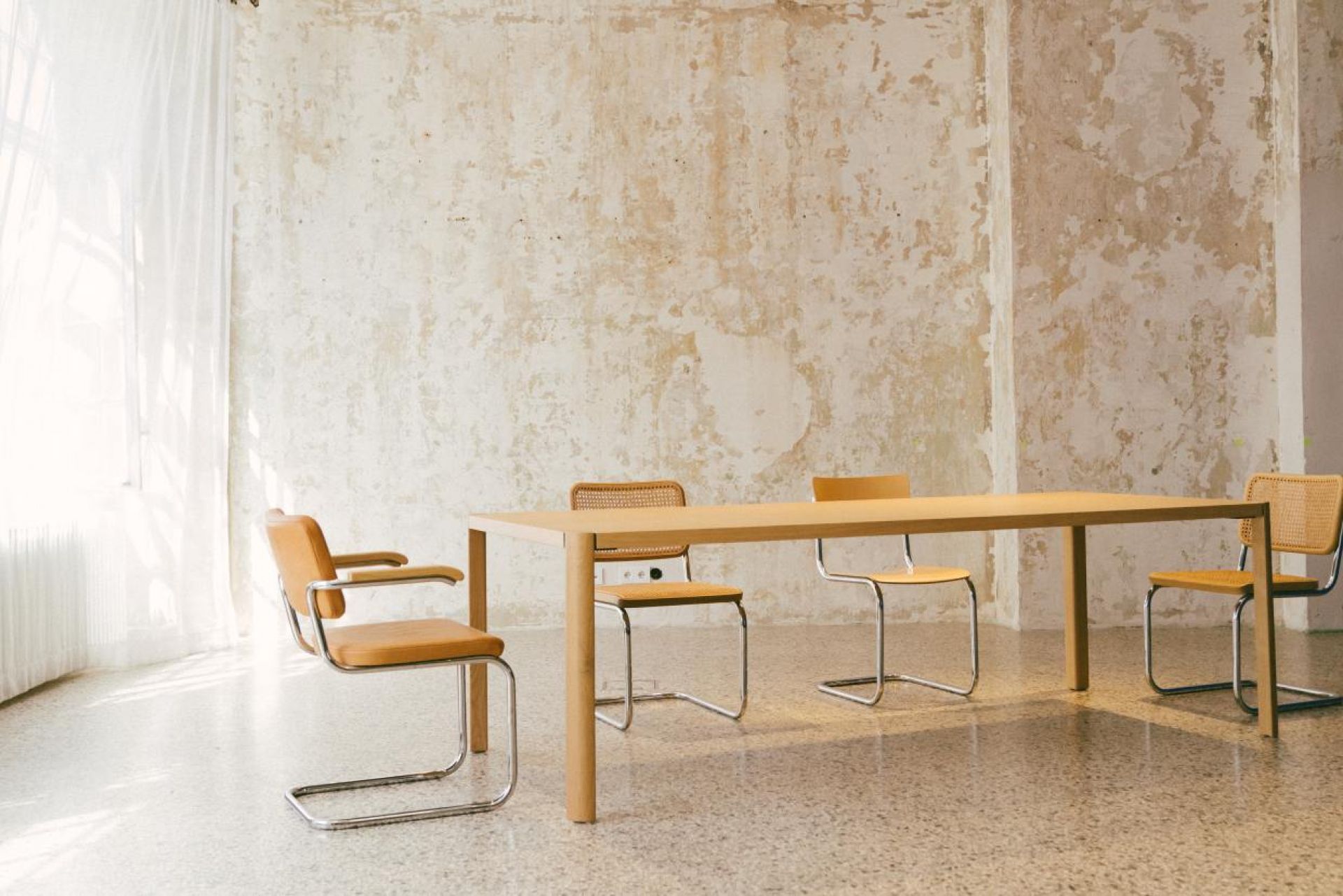 1140 Dining table Thonet 