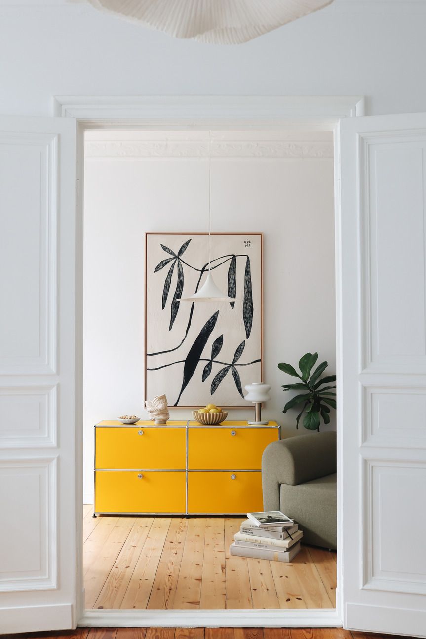 USM Haller Sideboard E2 with 4 folding doors