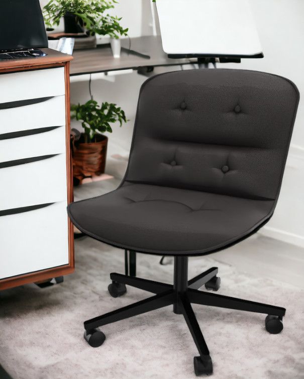 Pollock Executive swivel chair without armrests Knoll International