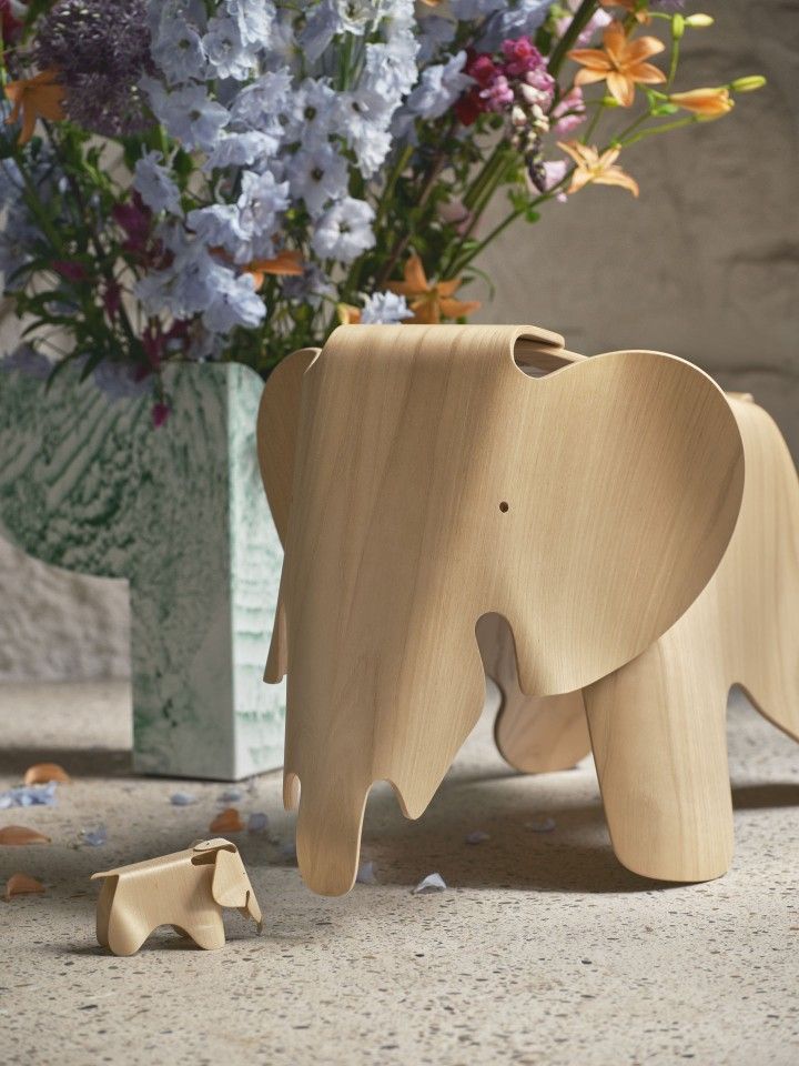 Eames Elephant Plywood Stool Vitra NEW VERSION