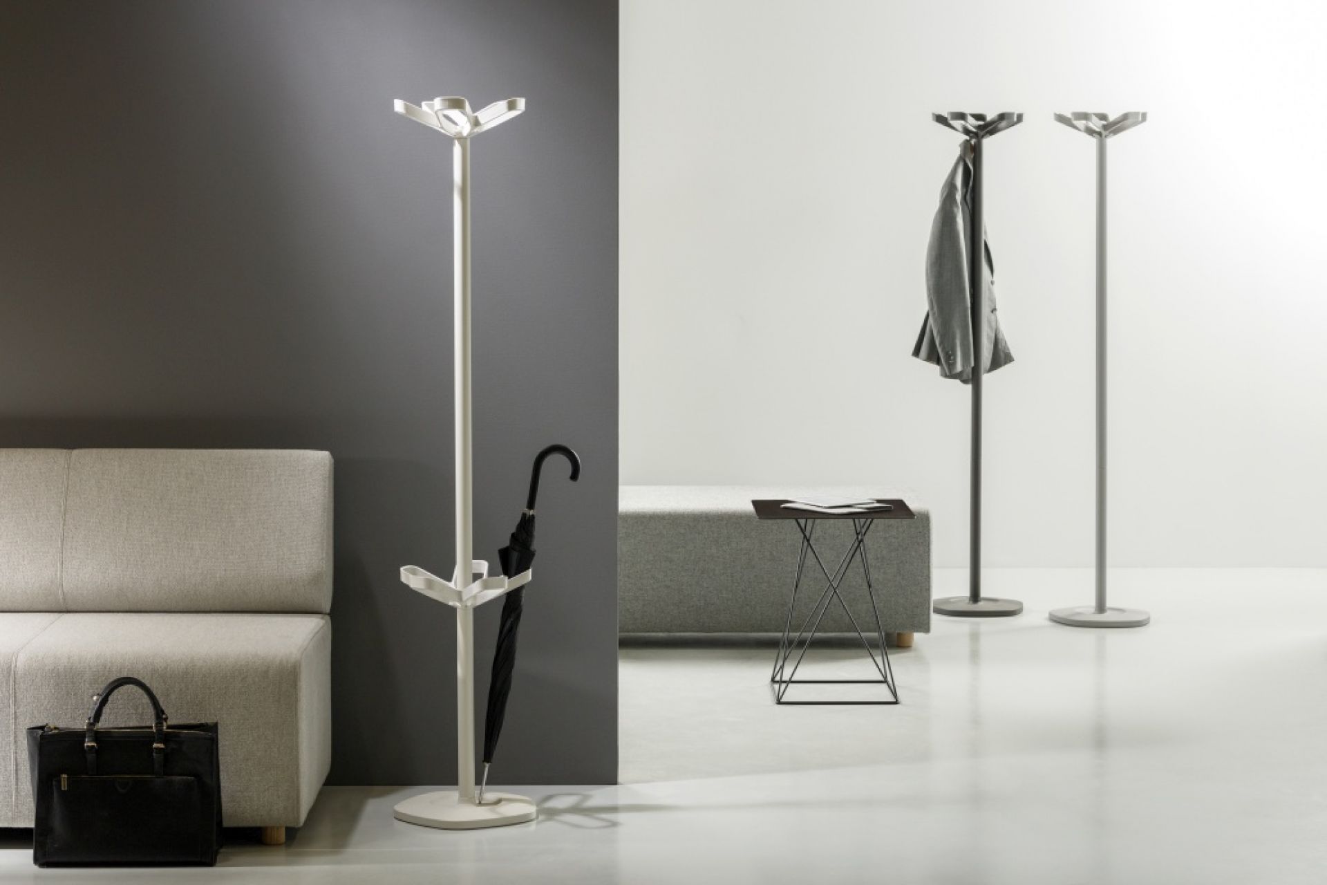 Flower Plus wardrobe with umbrella stand Cascando