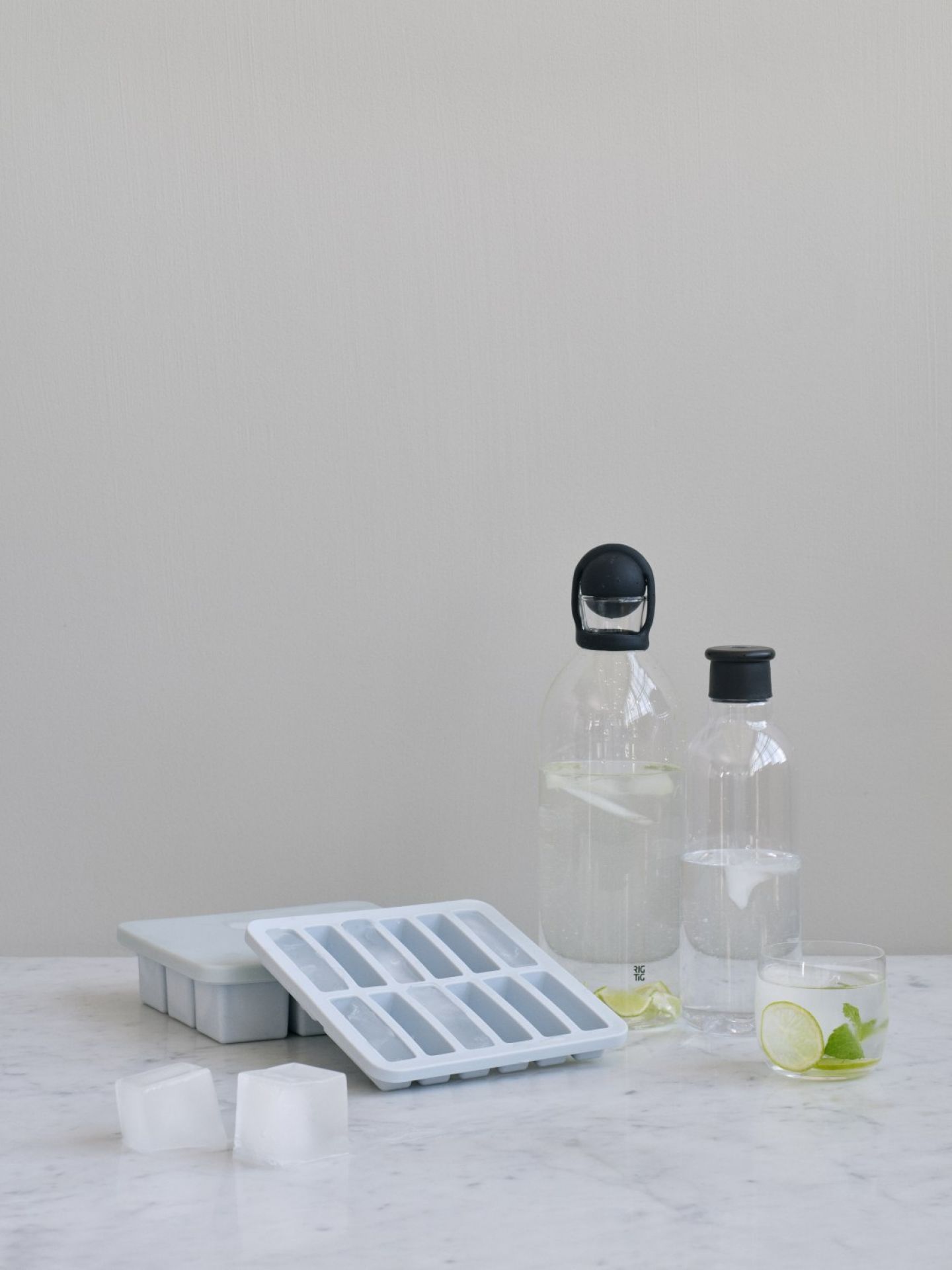 Cool It water carafe black RIG TIG by Stelton SINGLE PIECES
