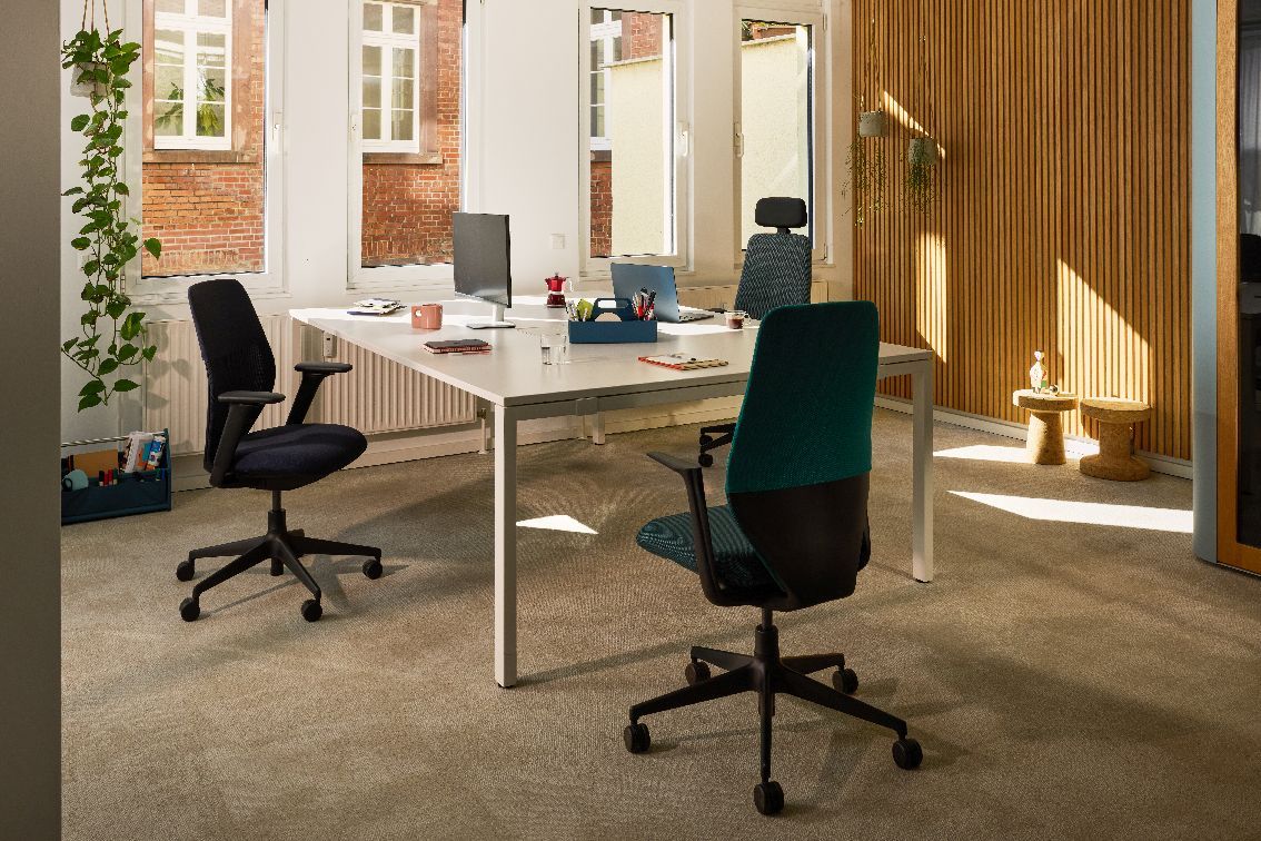 ACX Pad High office swivel chair Vitra