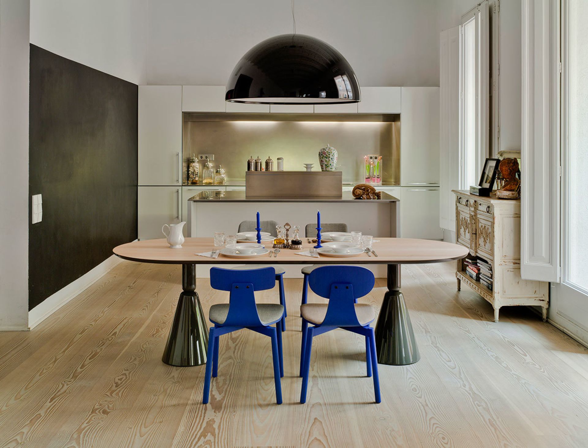Pion dining table Sancal