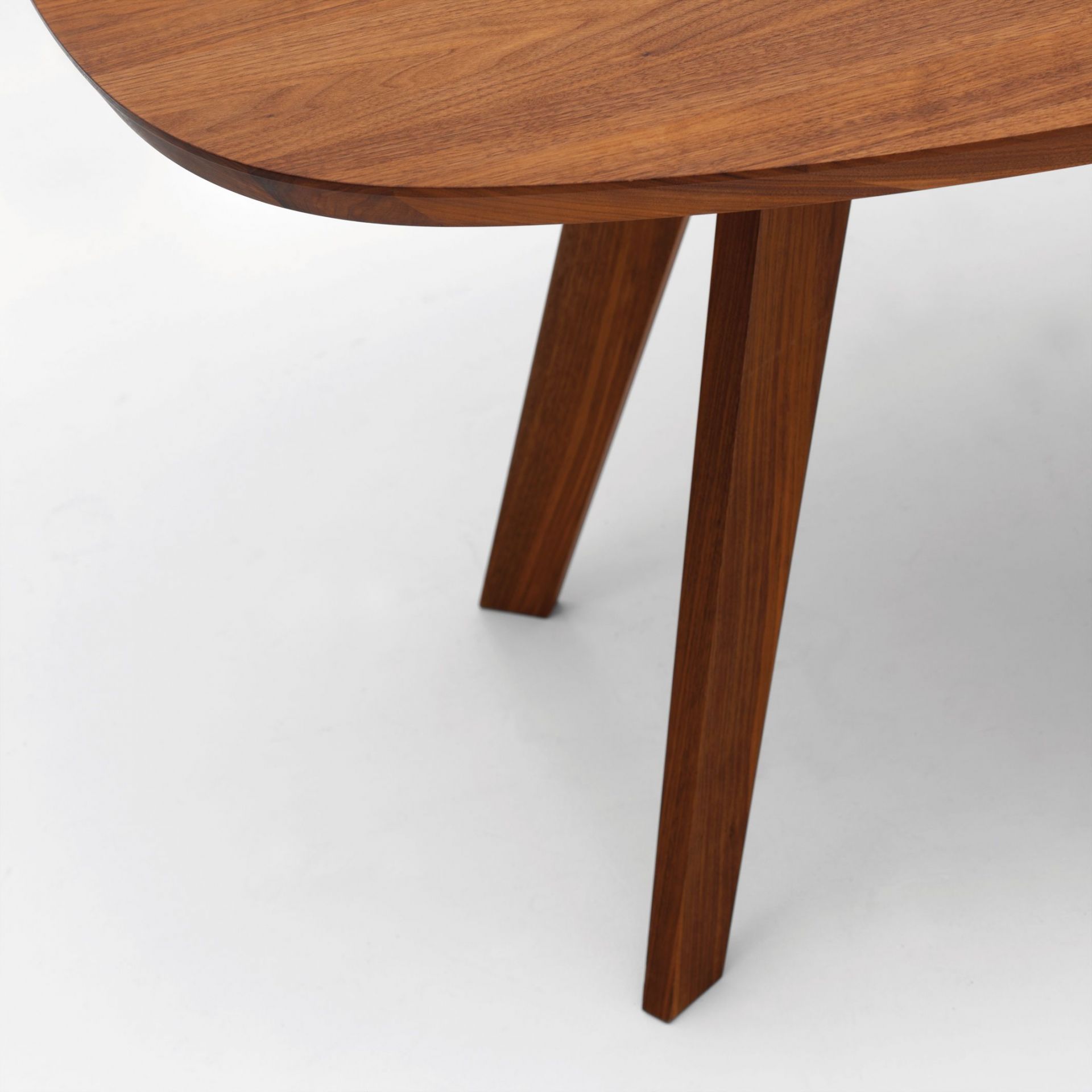 CENA table / dining table hyperelliptical period
