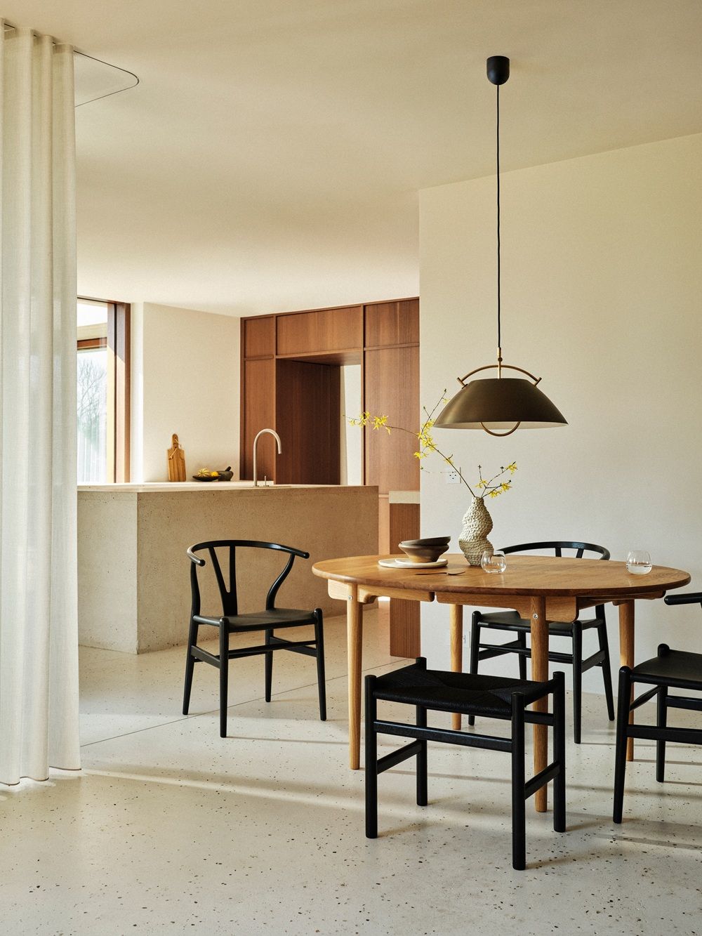 CH24P Wishbone Chair / Y-Chair by Carl Hansen & Søn