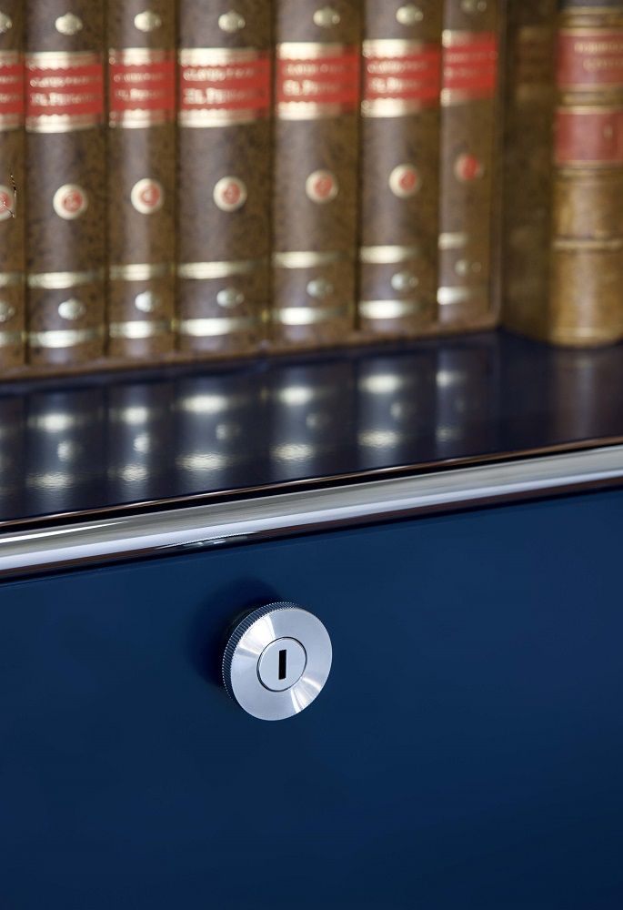USM Haller Sideboard 1 Flap / 1 Open