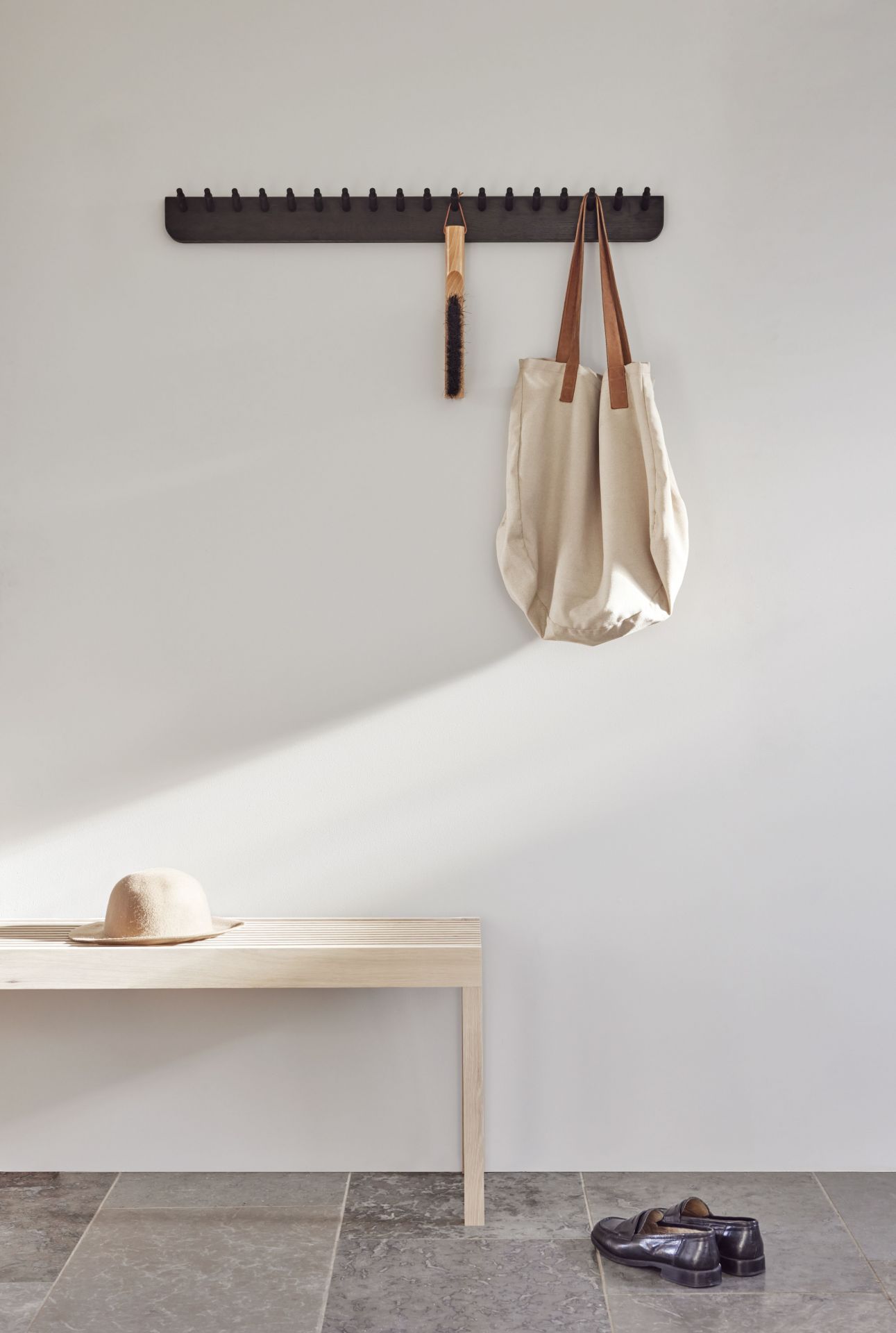 Lightweight bench oak oiled Form & Refine