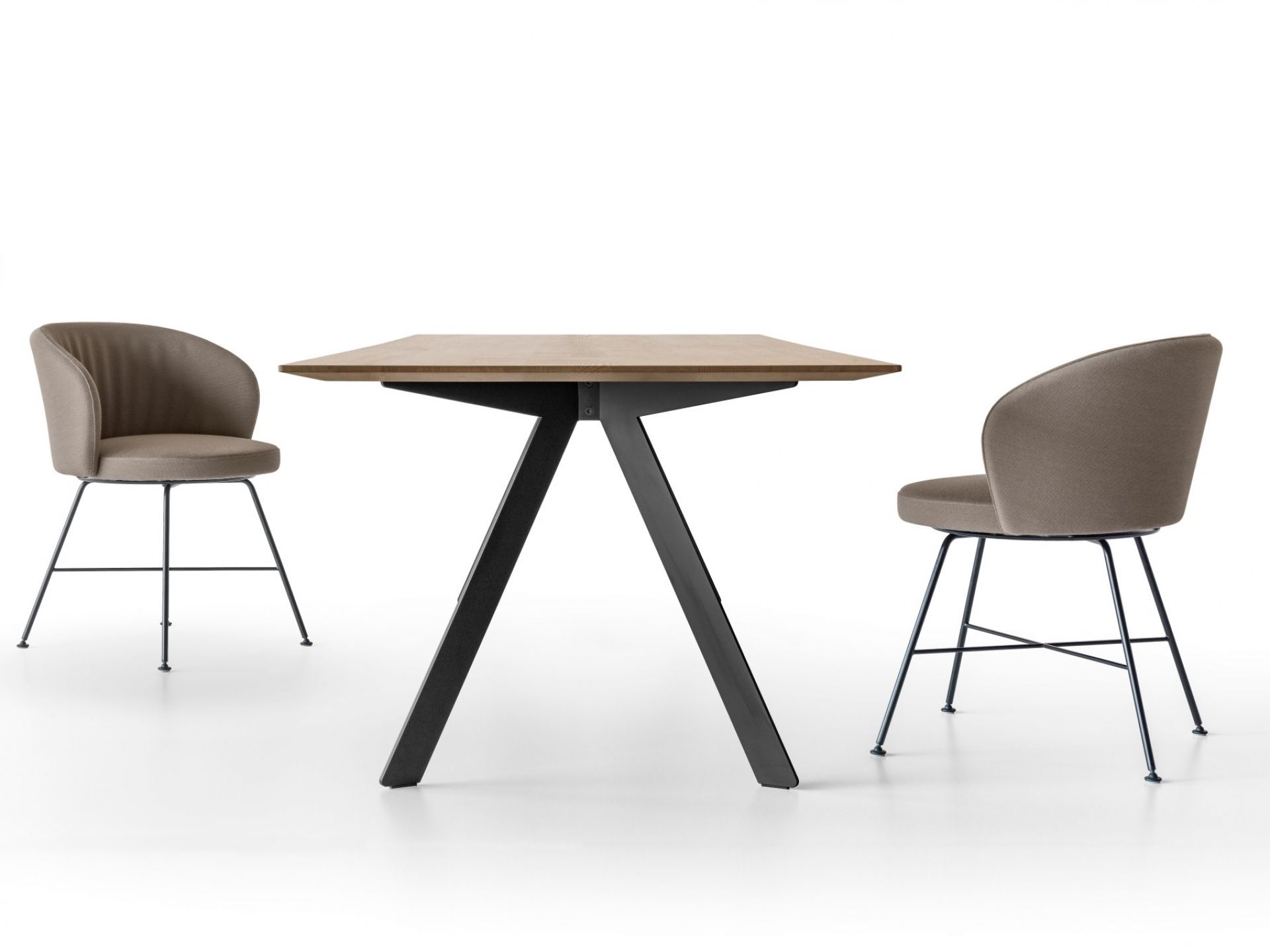 Barra Extending table Girsberger