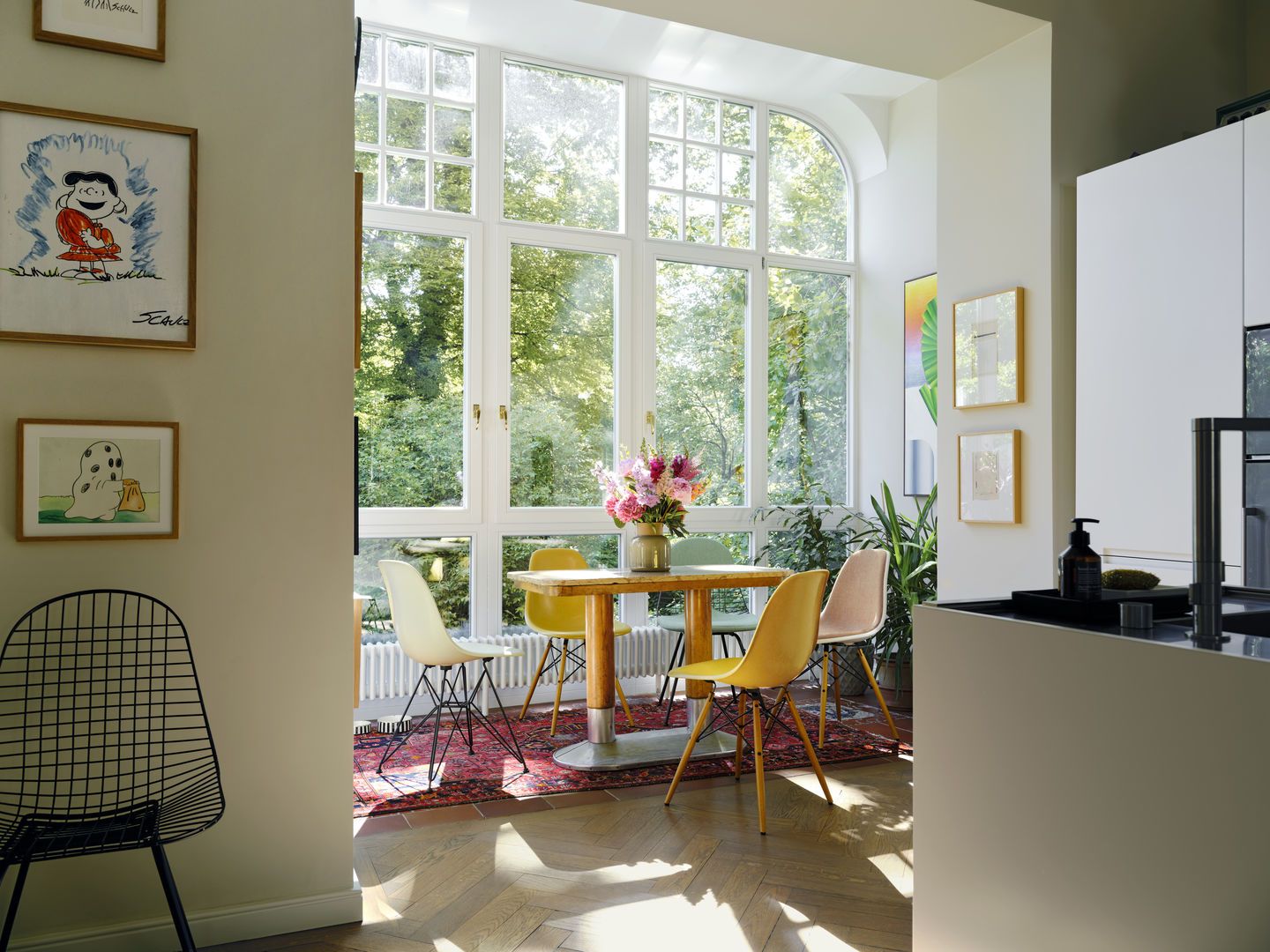 Eames Plastic Side Chair DSW Chair Vitra