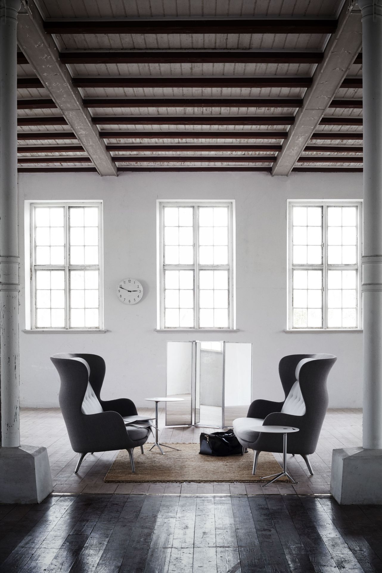 Ro Armchair Wood Fritz Hansen