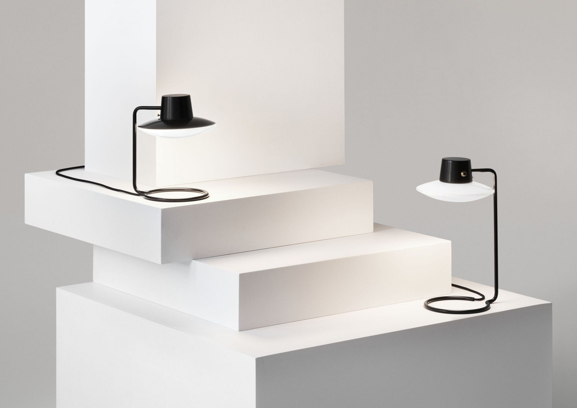 AJ Oxford 280 Table Lamp Louis Poulsen