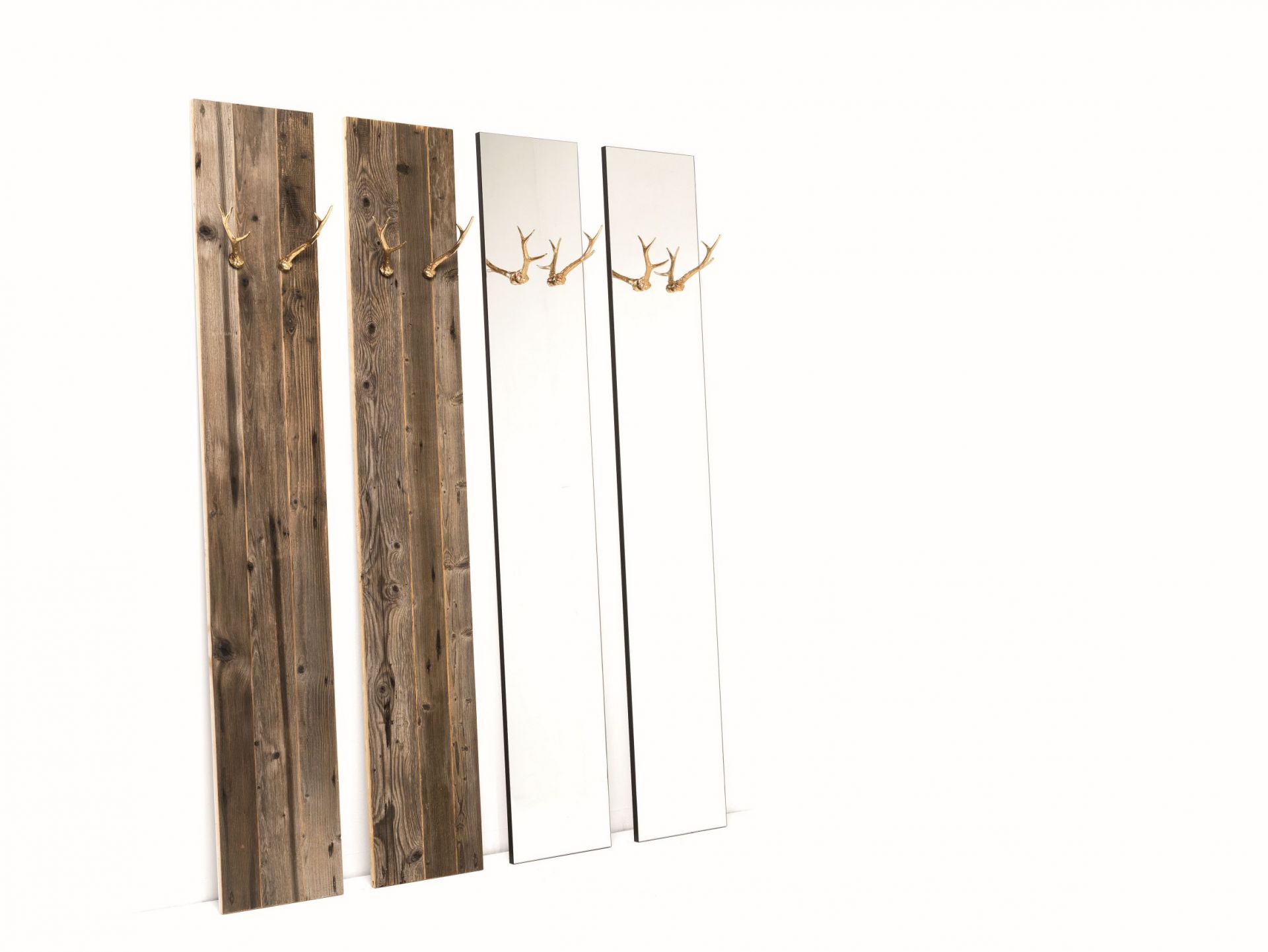 Hubertus mirror with a couple of dress-hangers Mogg