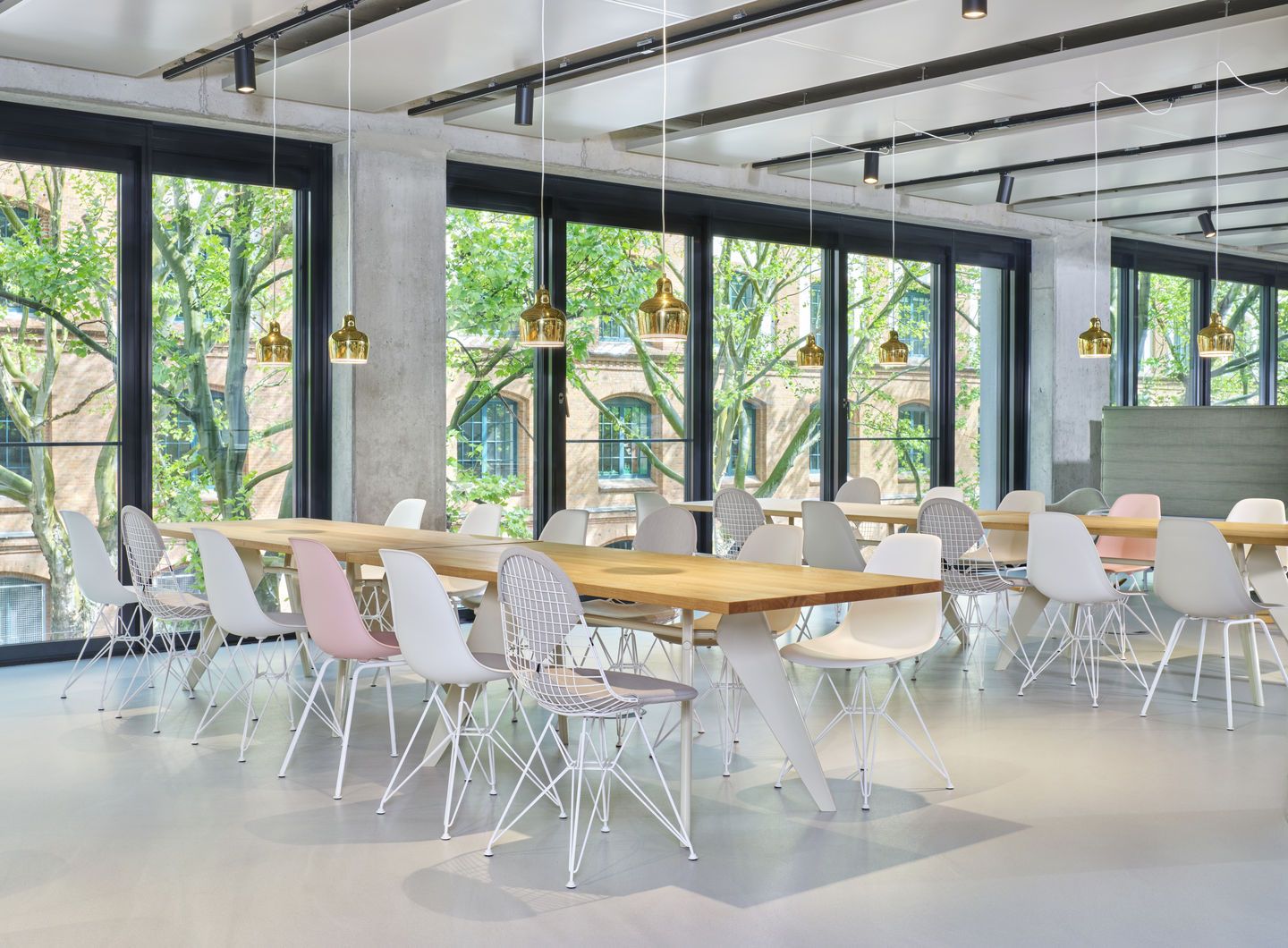 DKX Wire Chair chair unupholstered Vitra