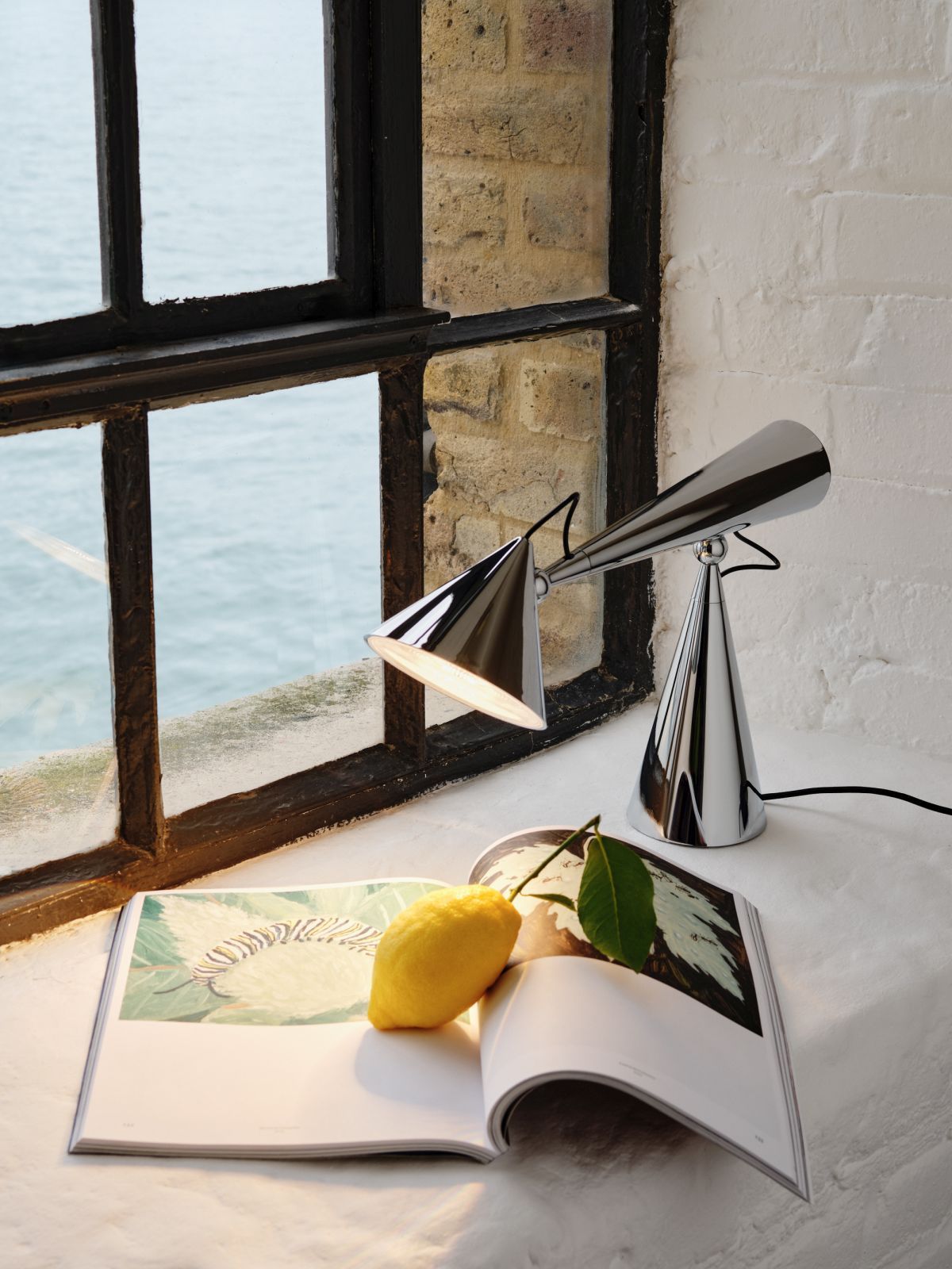 Pose Task Light LED Table lamp Putty Tom Dixon