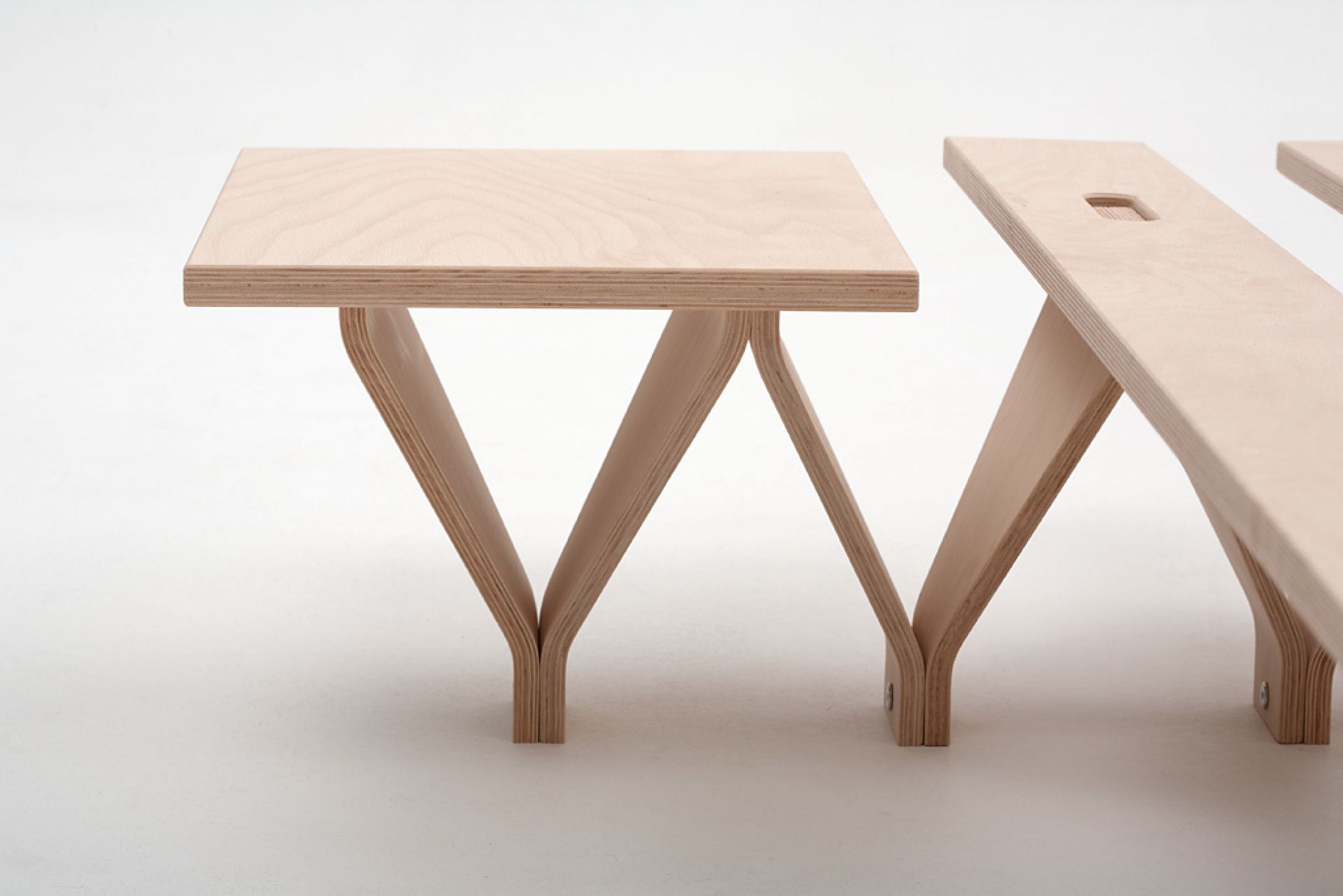 Lieg bed bedside table Tojo