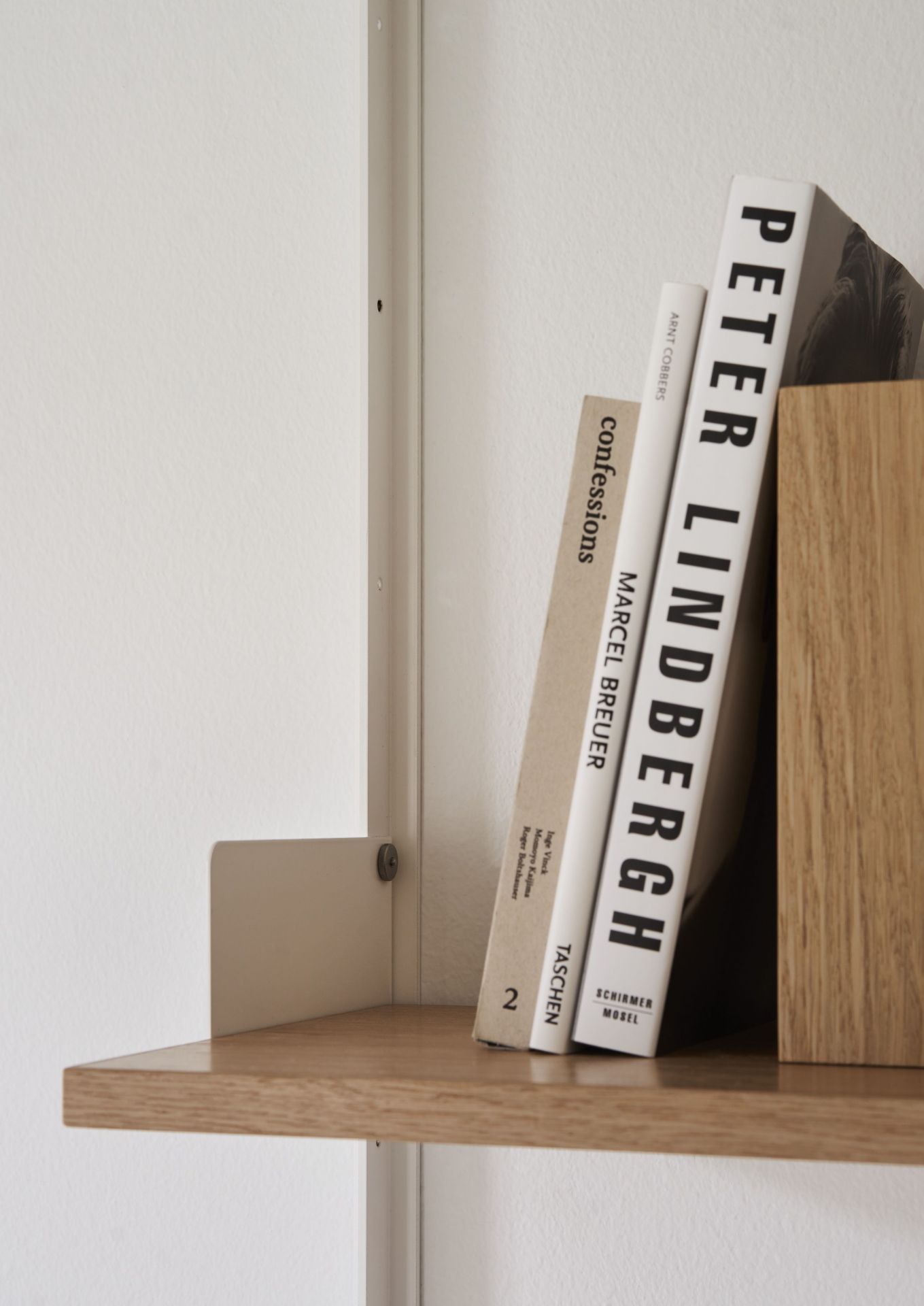 Wall Shelf 450 Oak New Works