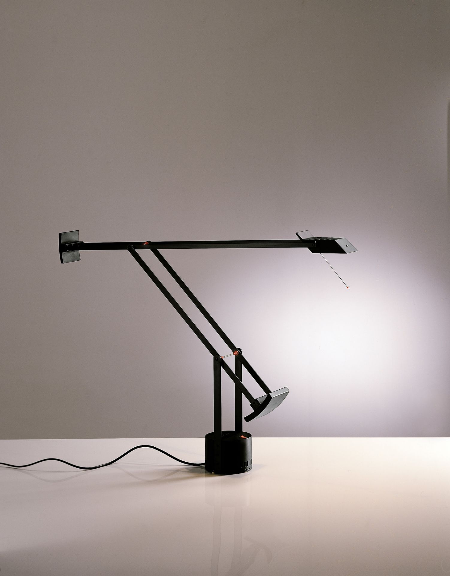 Tizio Micro Table Lamp Black Artemide