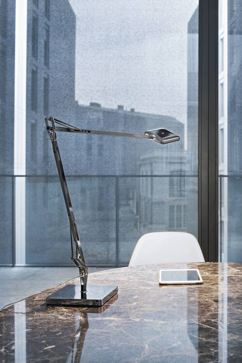 Kelvin Edge Base table lamp Flos White