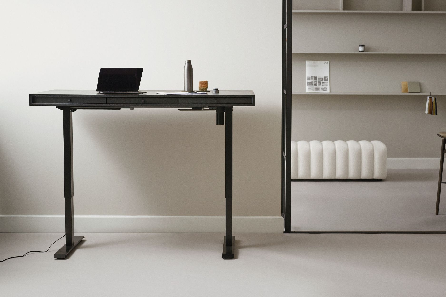 JFK Office Desk with Hydraulic Legs Black Norr11