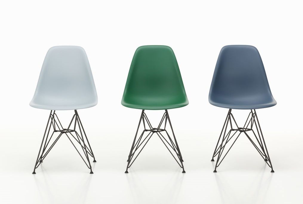 Eames Plastic Side Chair DSR Chair Vitra