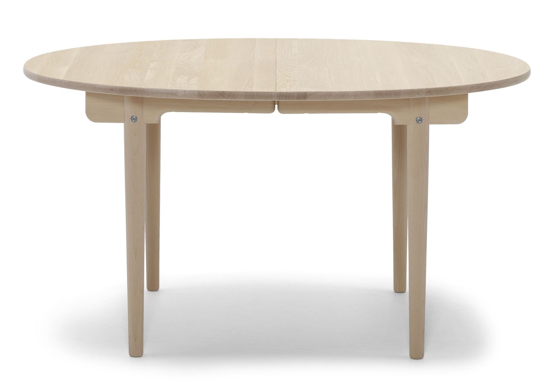 CH337 Extendable oval dining table Carl Hansen & Søn
