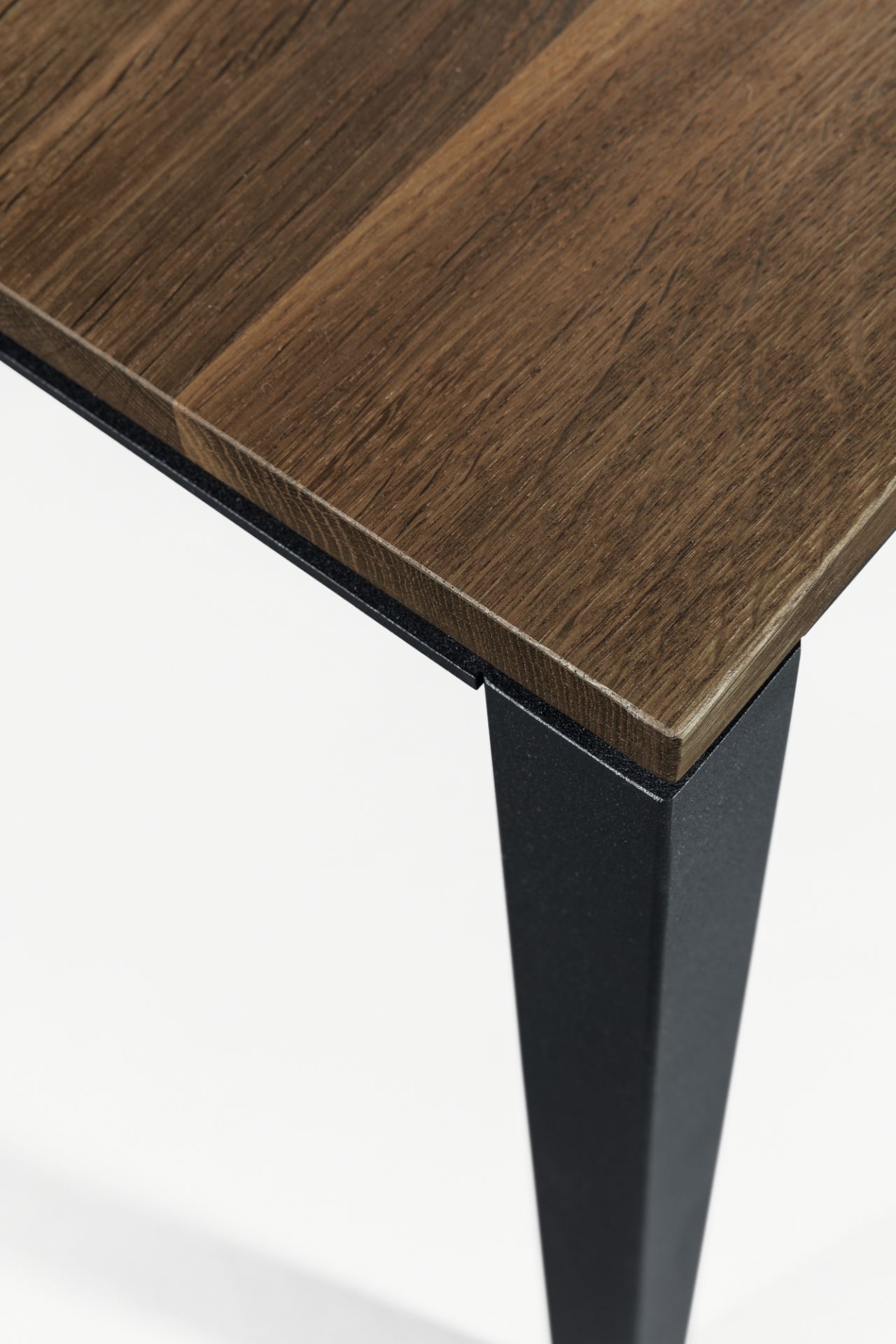 S 600 Table smoked oak Janua