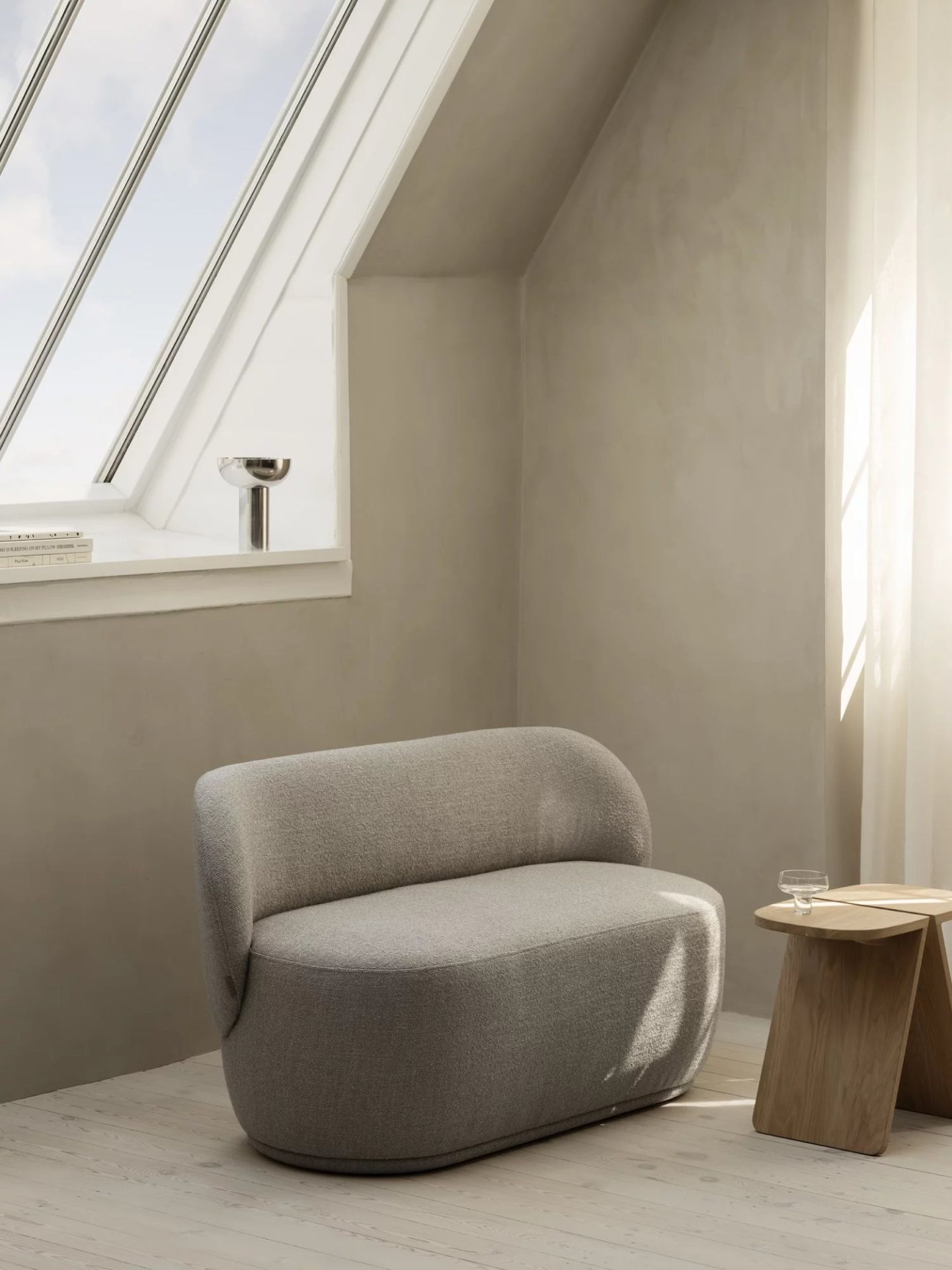 Kuon 2-seater sofa Blomus Boucla - Shitake 