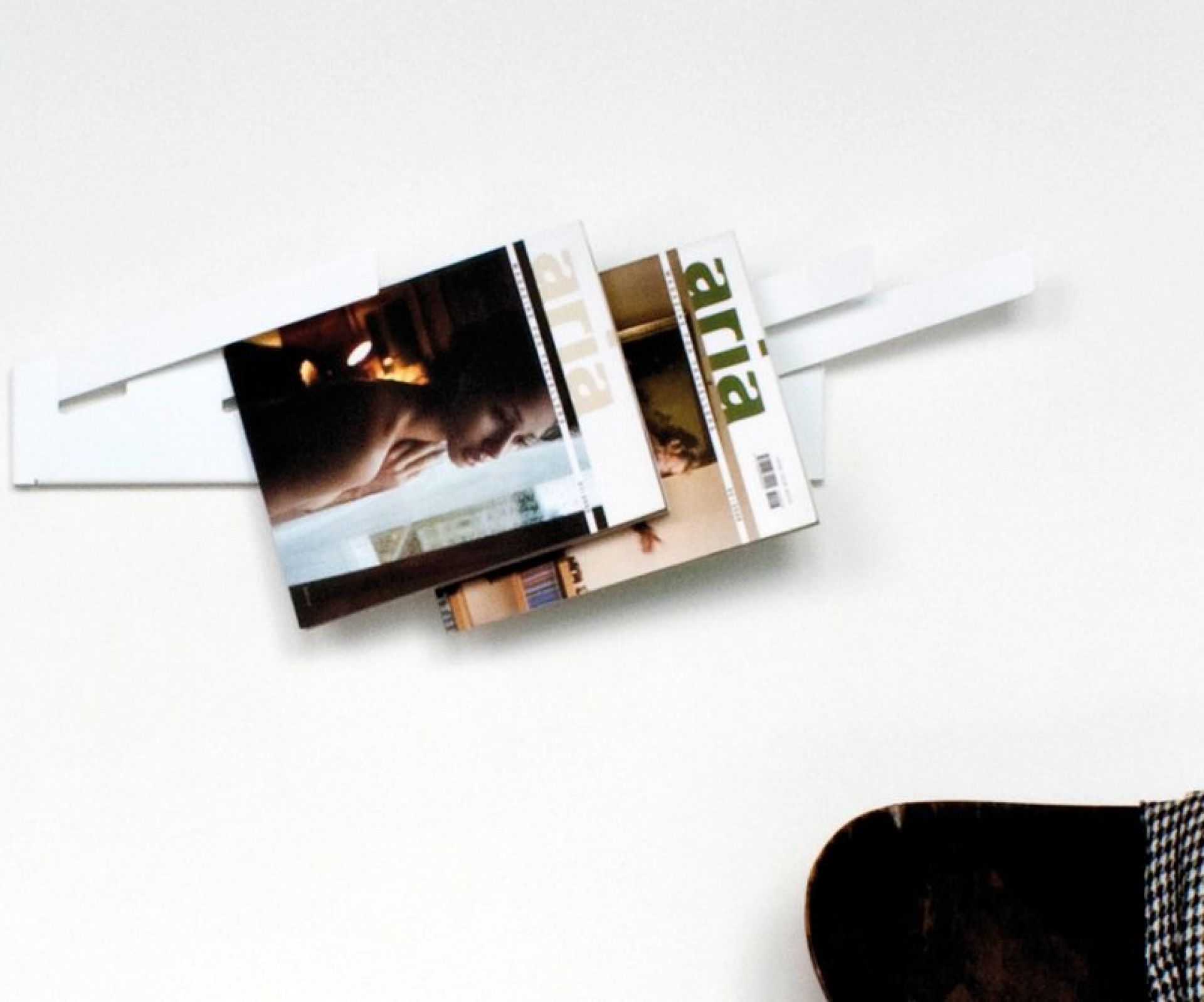 Mr_magazine holder Linea1 by Müller Möbelwerkstätten