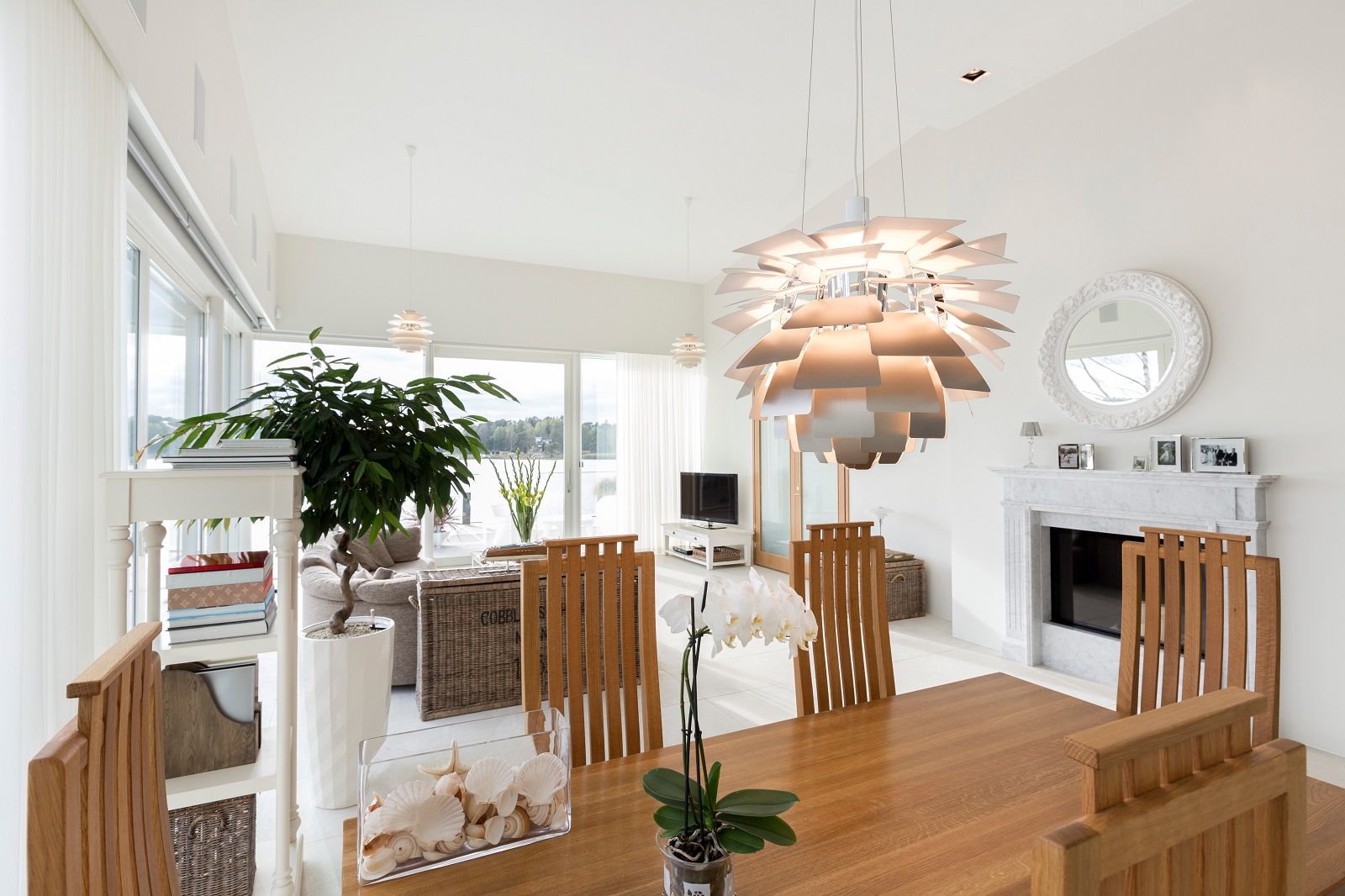PH Artichoke Pendant light Louis Poulsen