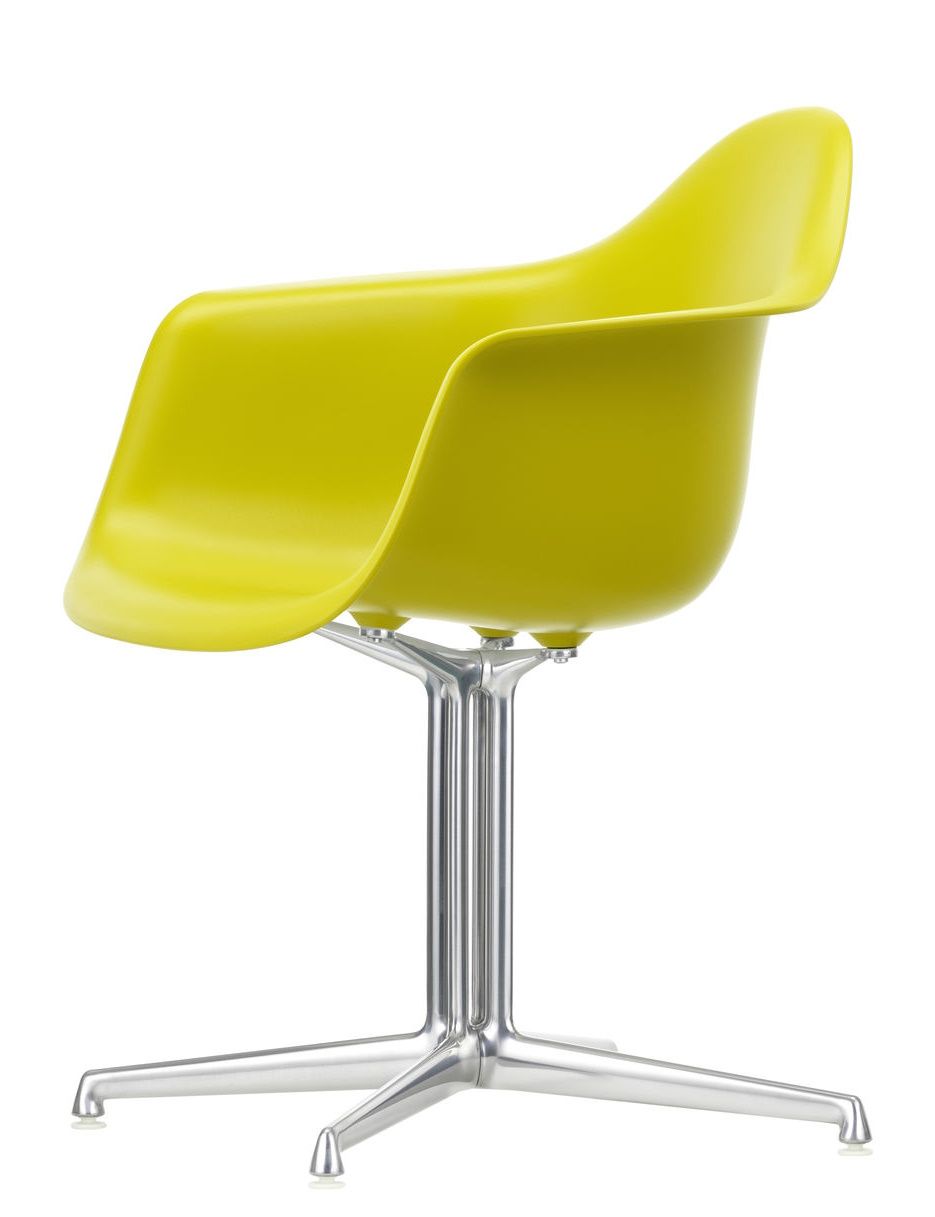 Eames Plastic Arm Chair DAL Chair Vitra