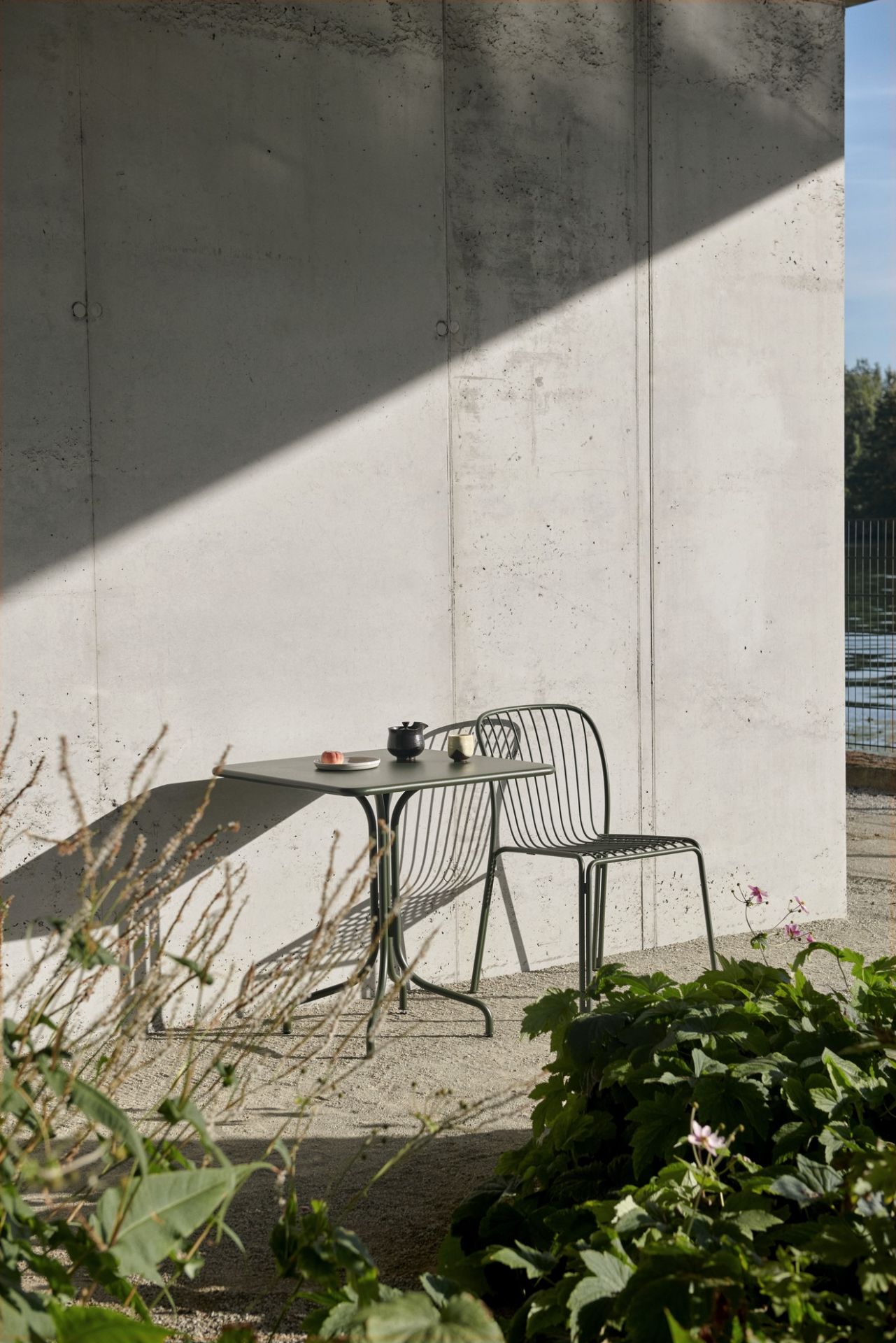 Thorvald SC96 / SC97 Outdoor Café table AndTradition 