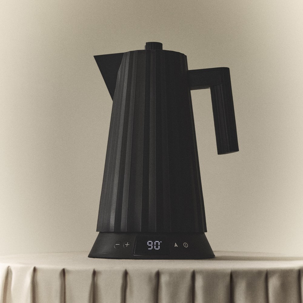 MDL21 Plissé kettle with temperature control Alessi