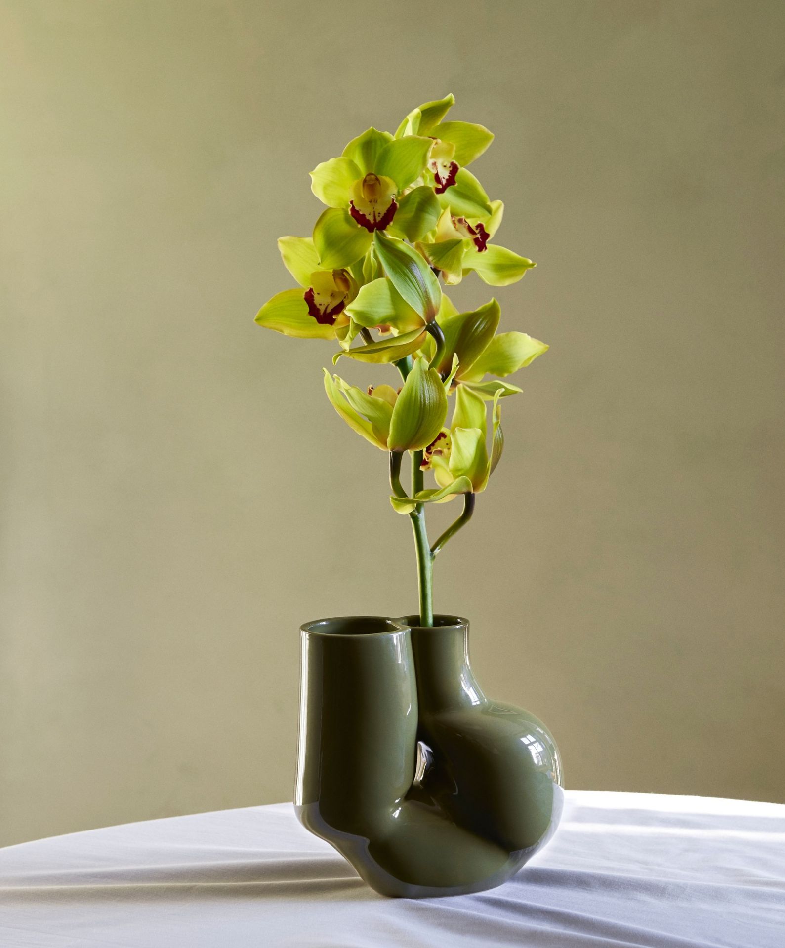 W&S Chubby Vase Hay SINGLE PIECES