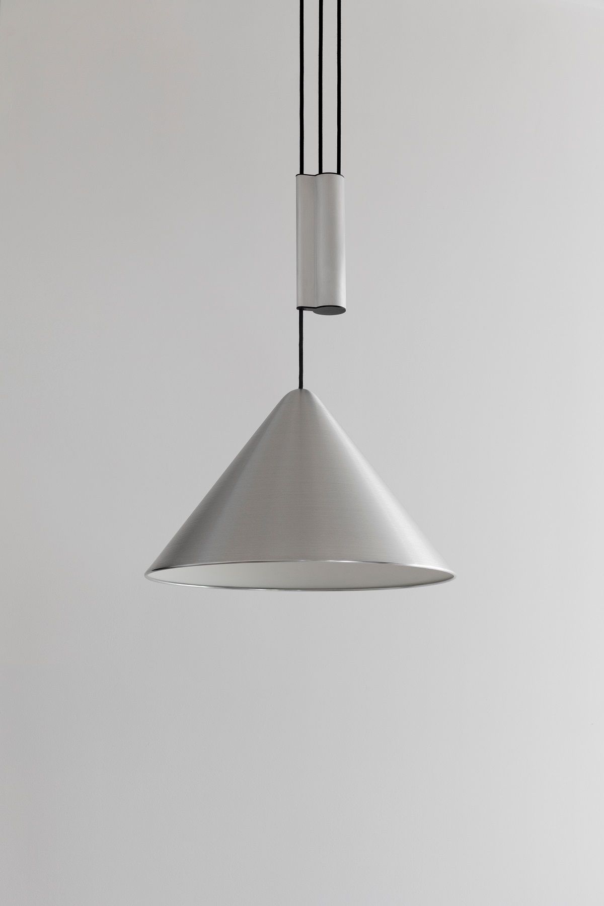 Compass Adjustable Pendant 430 pendant light Hay