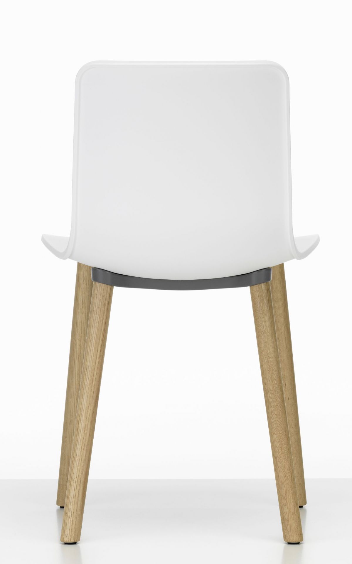 Hal RE Wood Chair Vitra