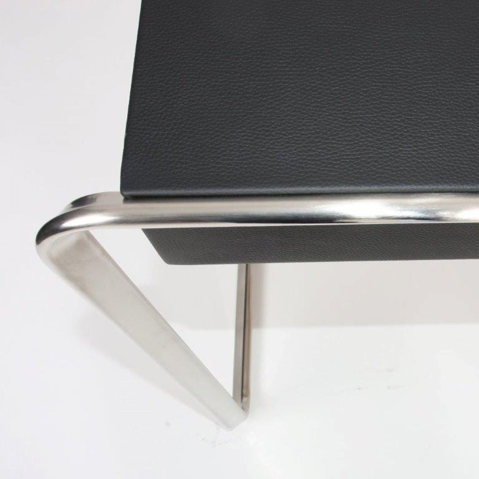 K2D Oblique Desk Tecta