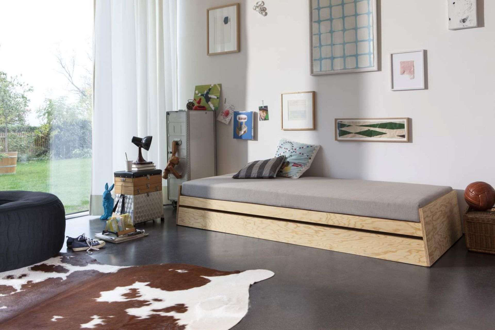 Lönneberga Stackable bed Sea pine with Slatted frame Richard Lampert