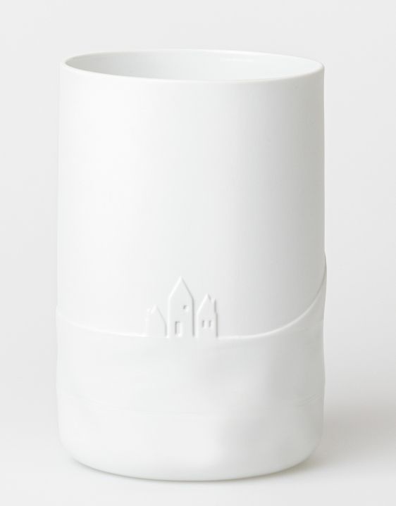 Snow day vase dog sled wheels