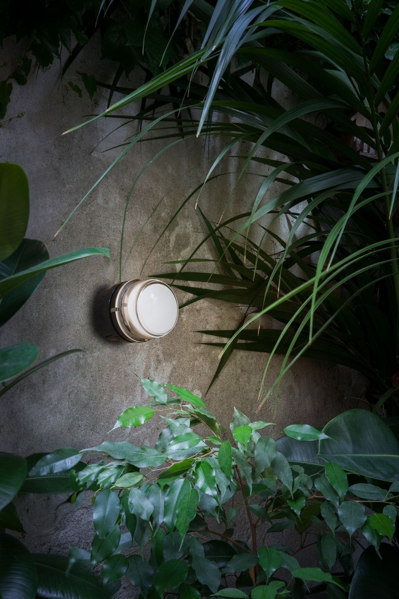Fresnel 1148 Outdoor Wall lamp E14 White Oluce SINGLE PIECES