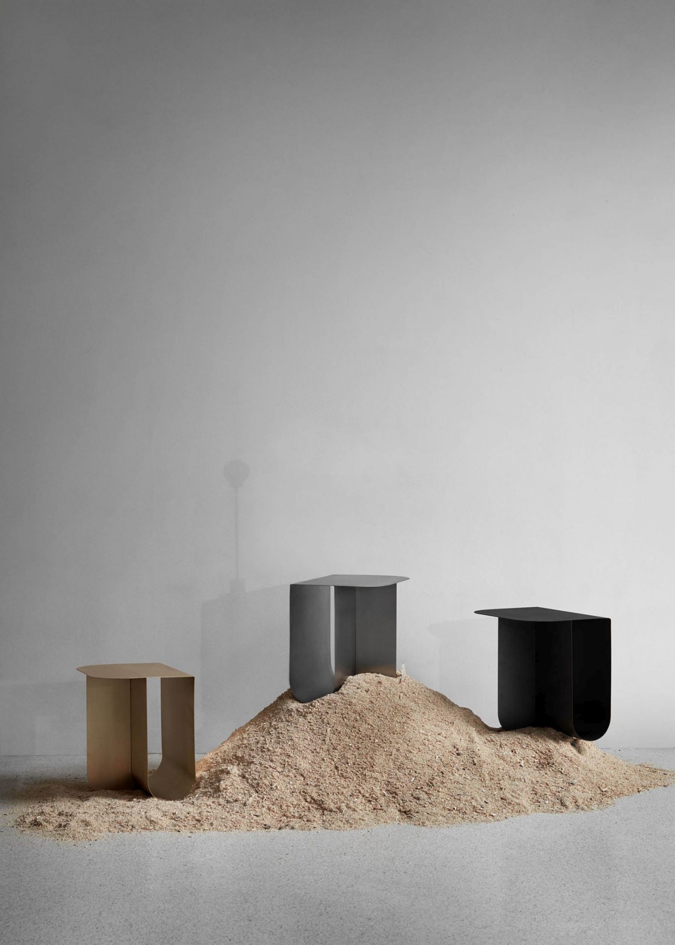 Mass Side table black Northern