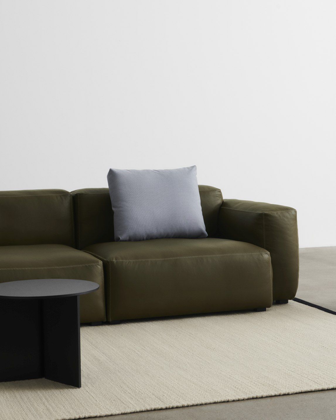 Mags Soft Sofa 2.5 seater Combination 1 Low Armrest Hay