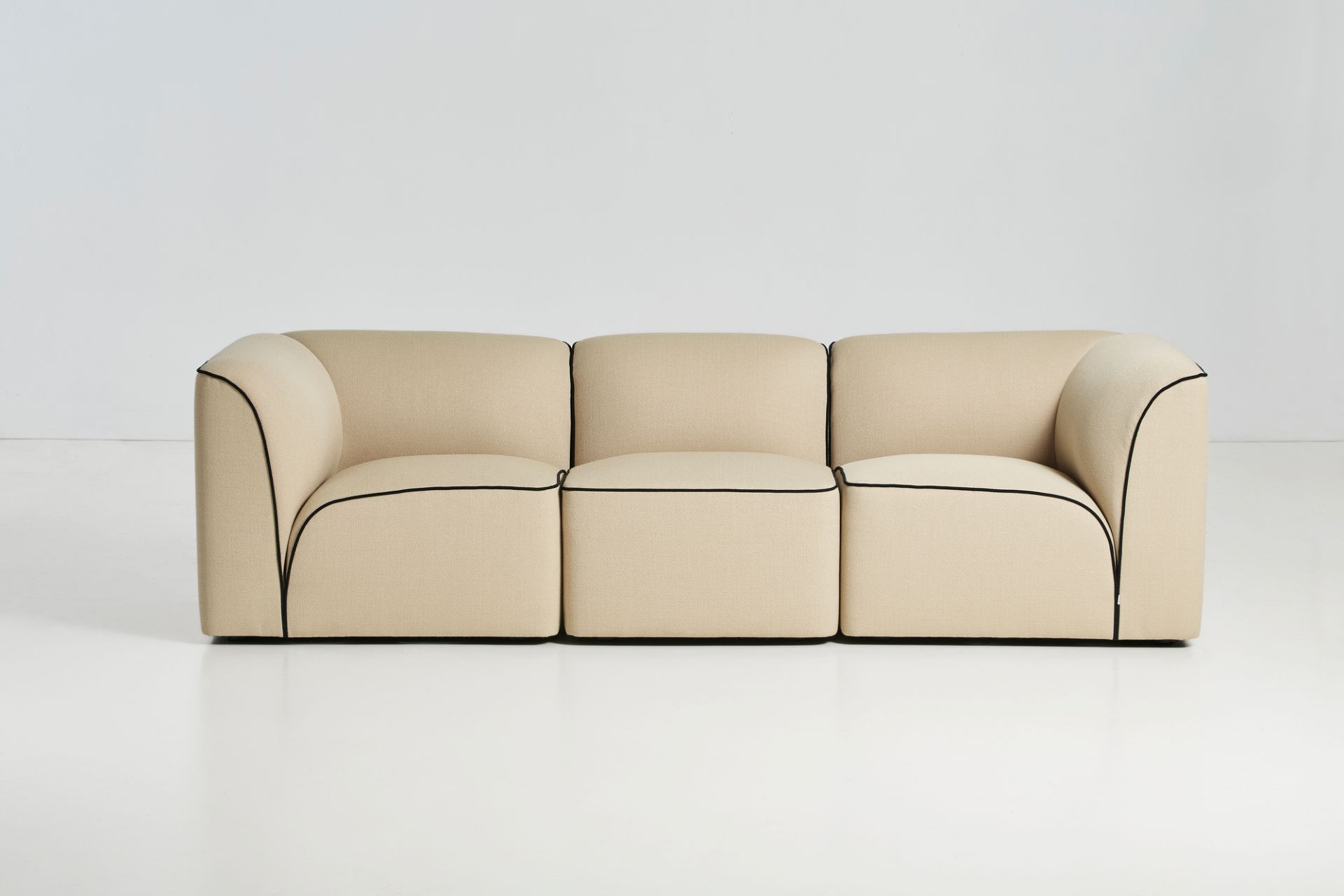 Flora 2,5-seater sofa Woud