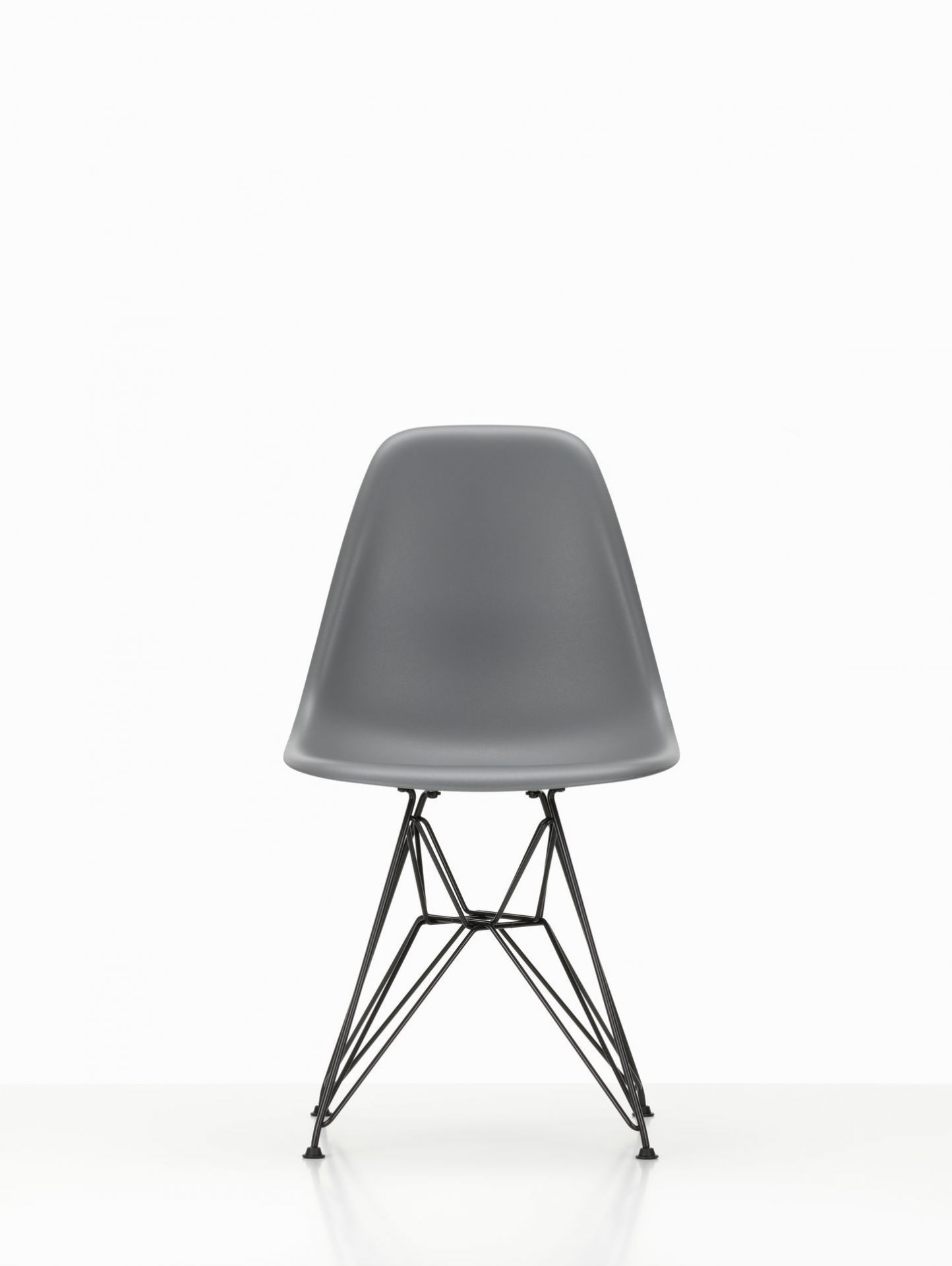 Eames Plastic Side Chair DSR Chair Vitra Chrome Ice Grey