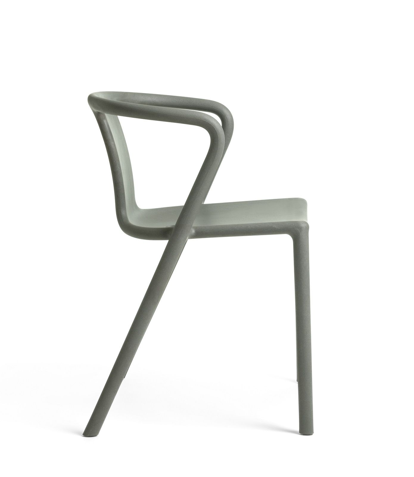 RE Air-ArmChair Indoor / Outdoor 100% Recycled Armchair Magis 