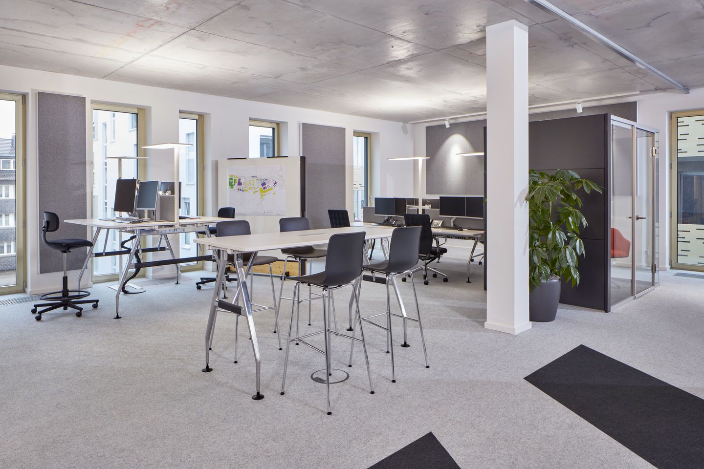 Rookie High office swivel chair Vitra